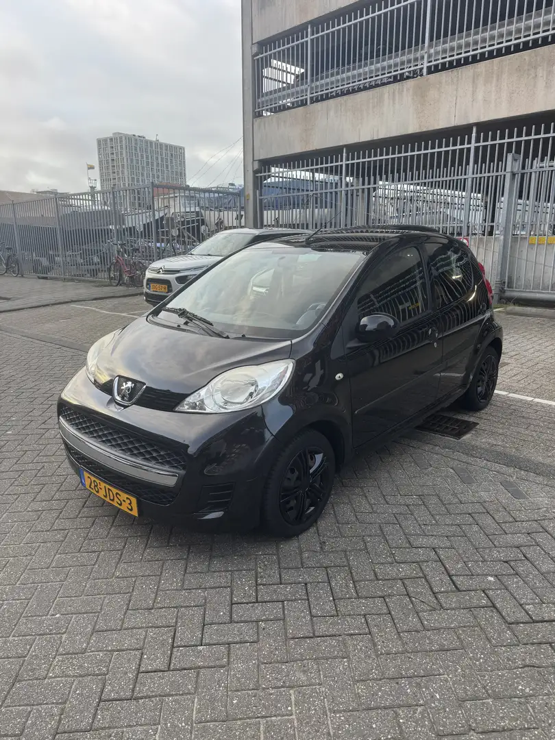 Peugeot 107 1.0-12V Sublime Zwart - 1