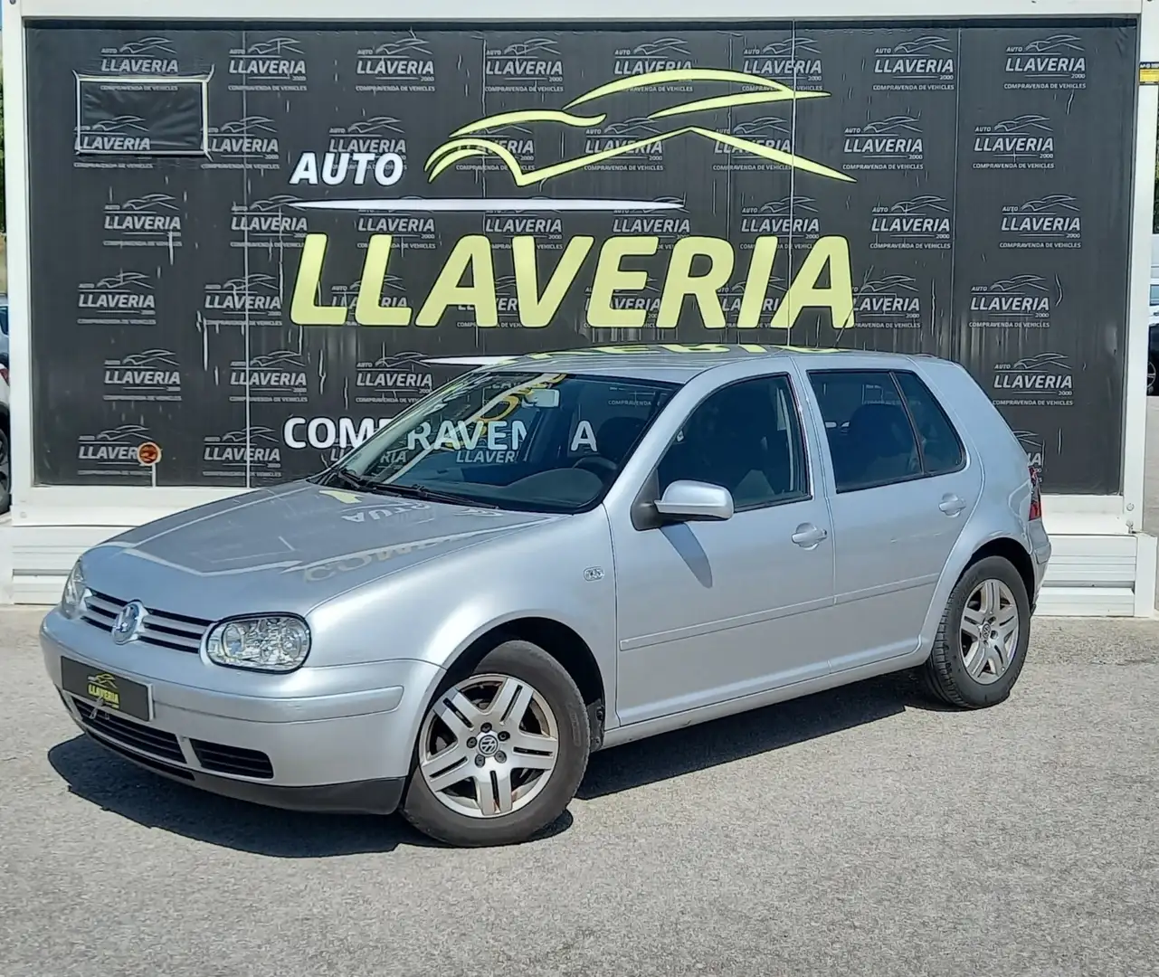 Volkswagen Golf 1.6 Conceptline 100 Gris - 1