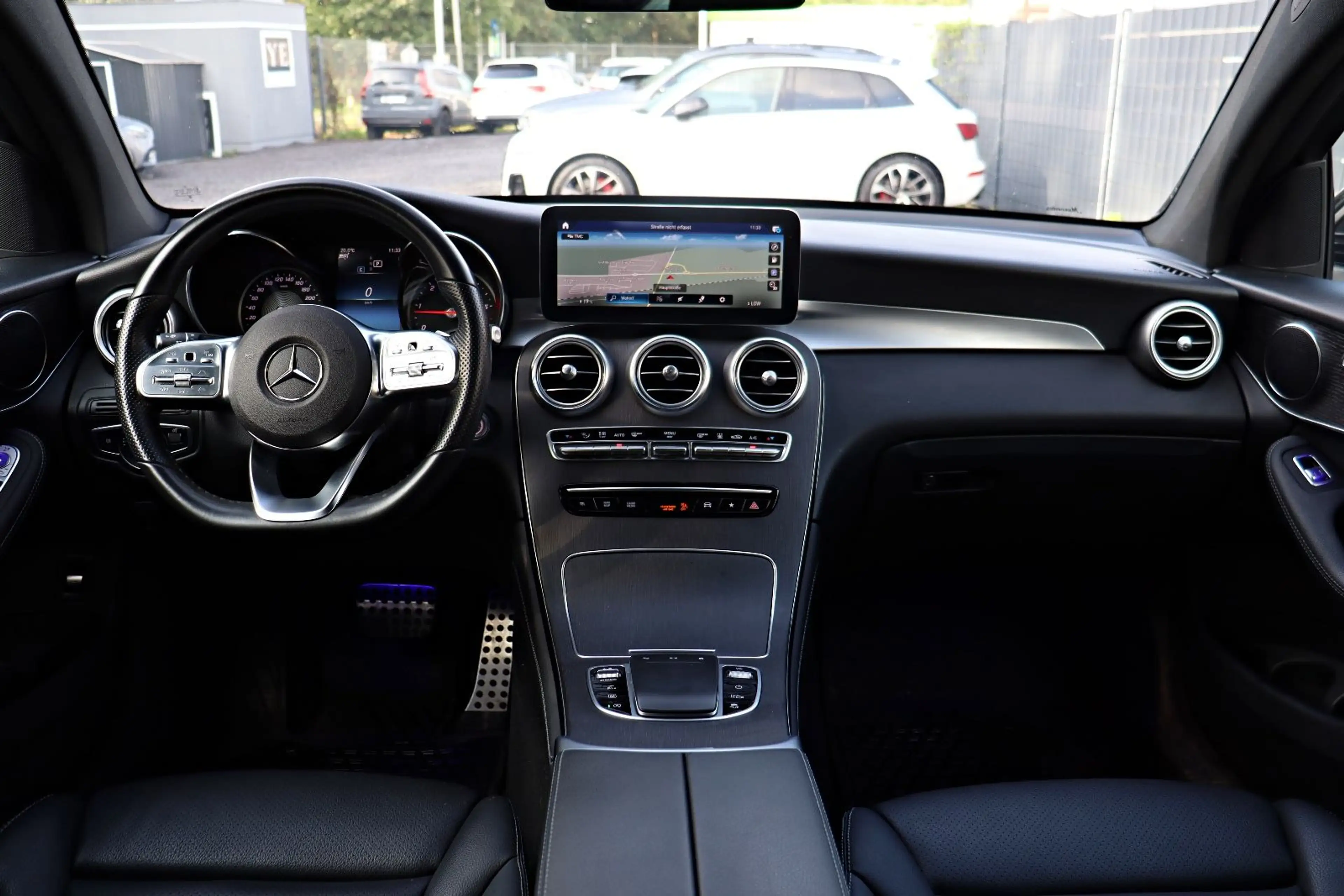 Mercedes-Benz GLC 220 d Coupe 4M. AMG Line *MULTI-BEAM*STANDH* — photo 31