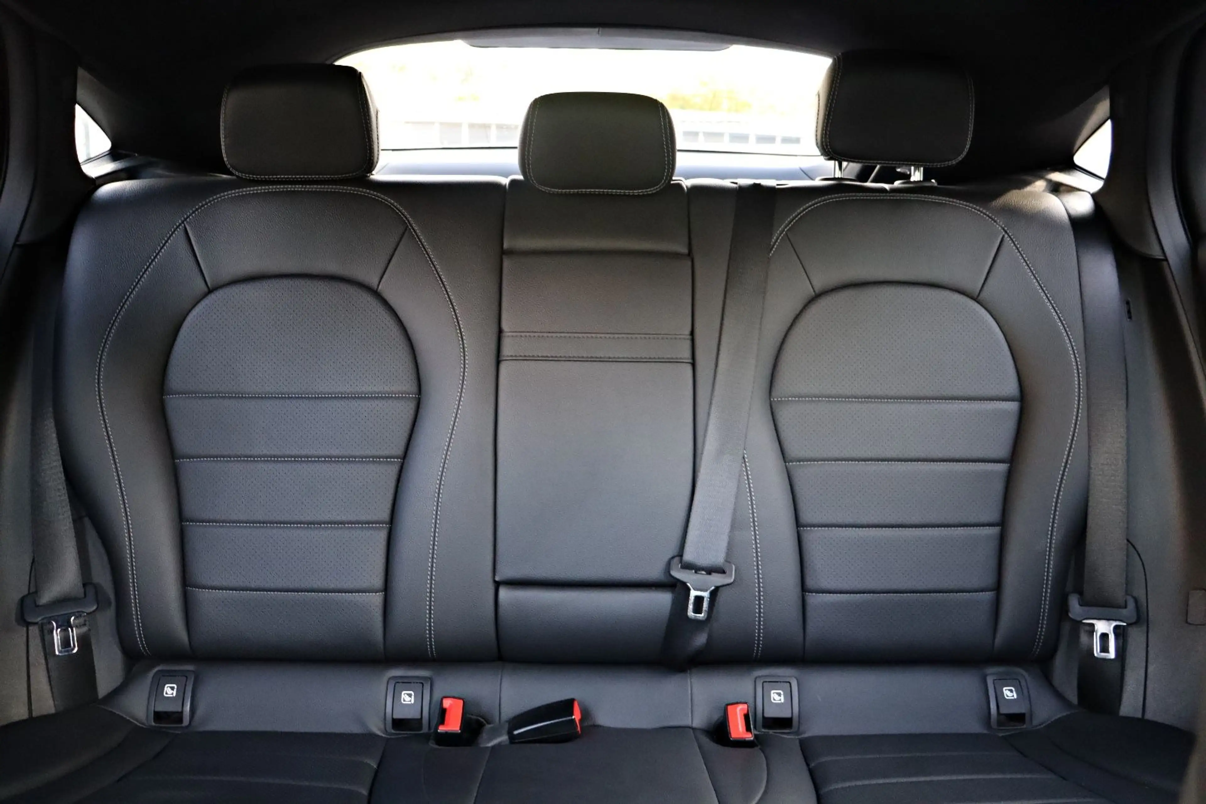 Mercedes-Benz GLC 220 d Coupe 4M. AMG Line *MULTI-BEAM*STANDH* — photo 29