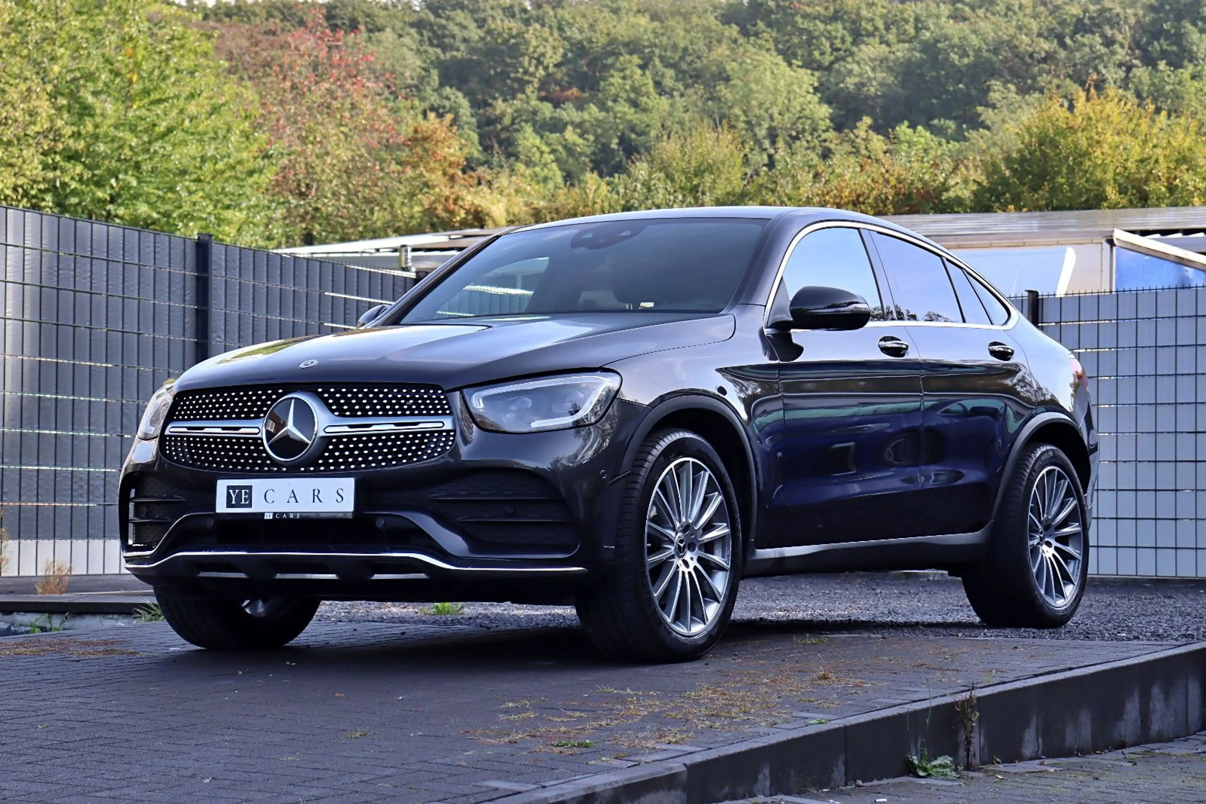 Mercedes-Benz GLC 220 d Coupe 4M. AMG Line *MULTI-BEAM*STANDH* — photo 3