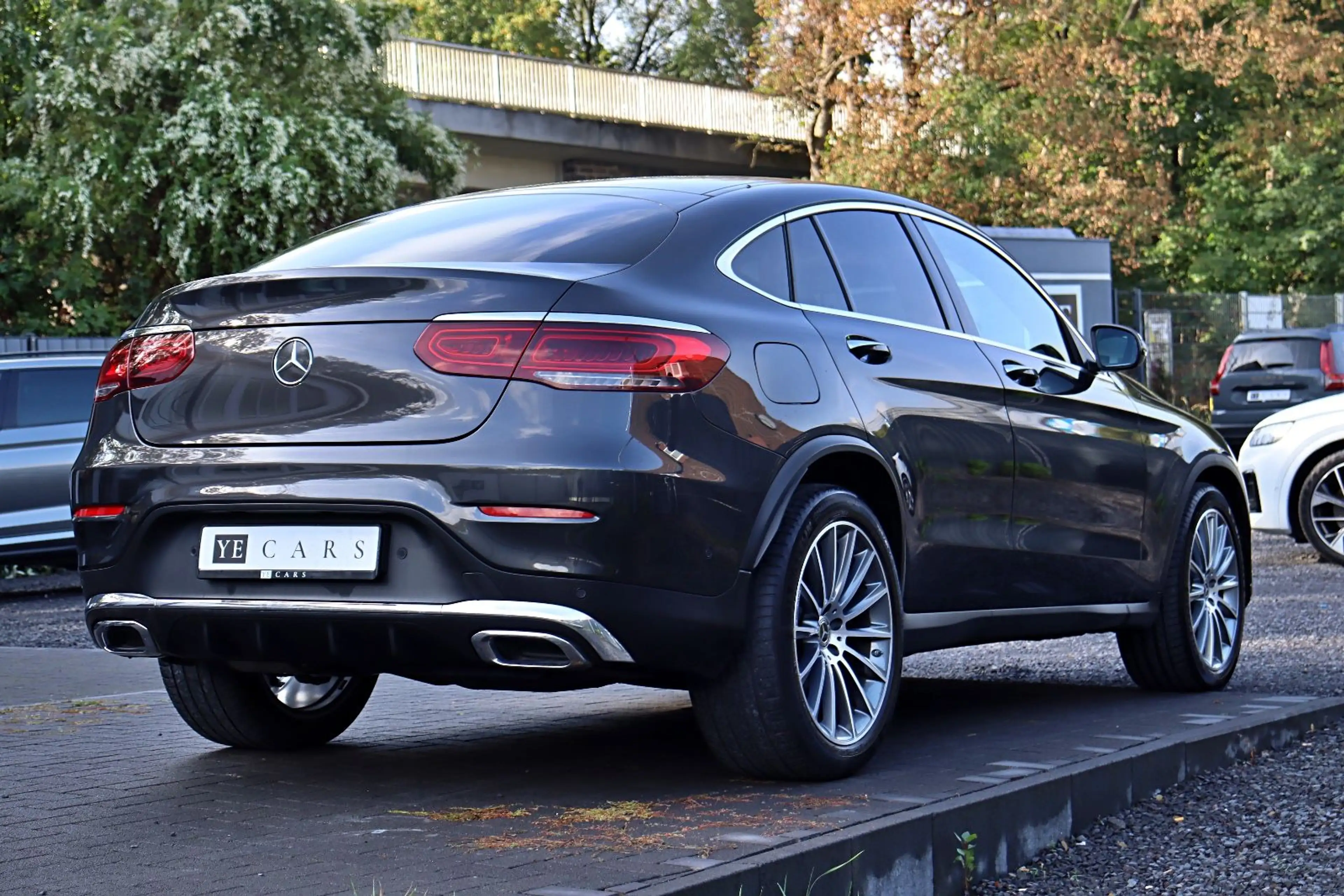 Mercedes-Benz GLC 220 d Coupe 4M. AMG Line *MULTI-BEAM*STANDH* — photo 9