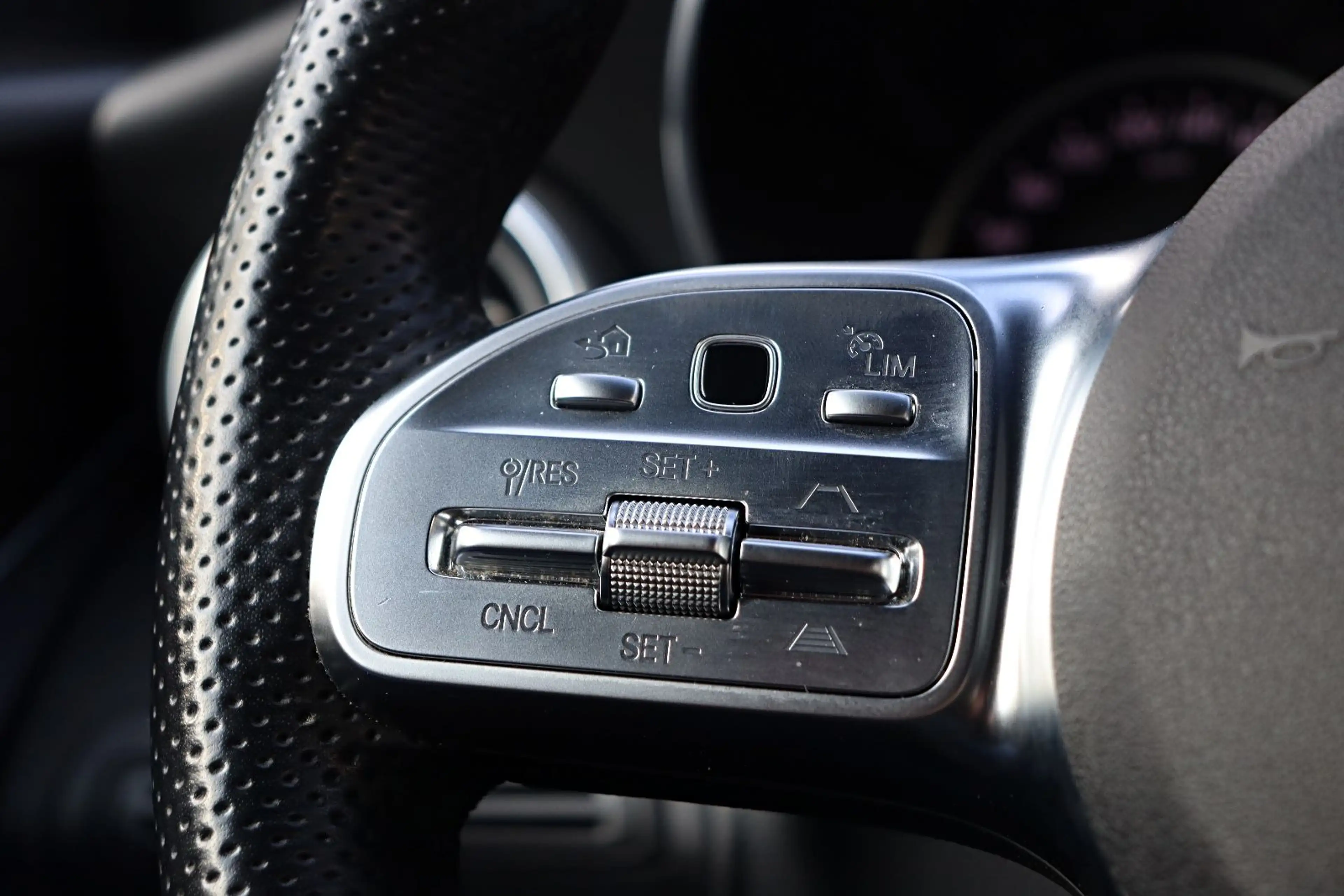 Mercedes-Benz GLC 220 d Coupe 4M. AMG Line *MULTI-BEAM*STANDH* — photo 18