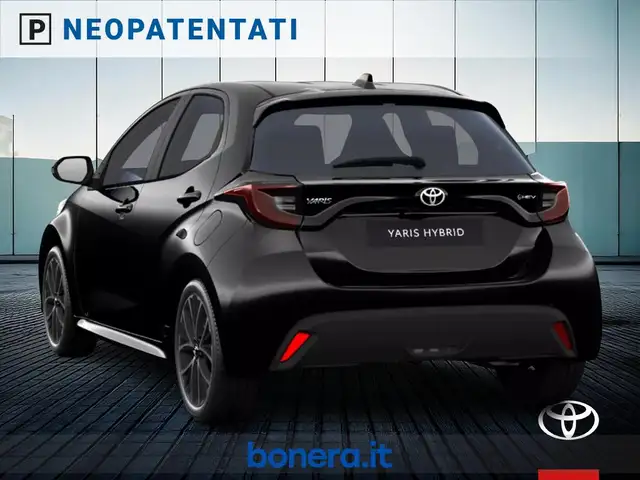 Toyota Yaris view 4