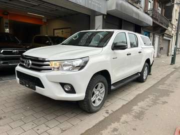 Hilux 2.4 D-4D 4WD Invincible