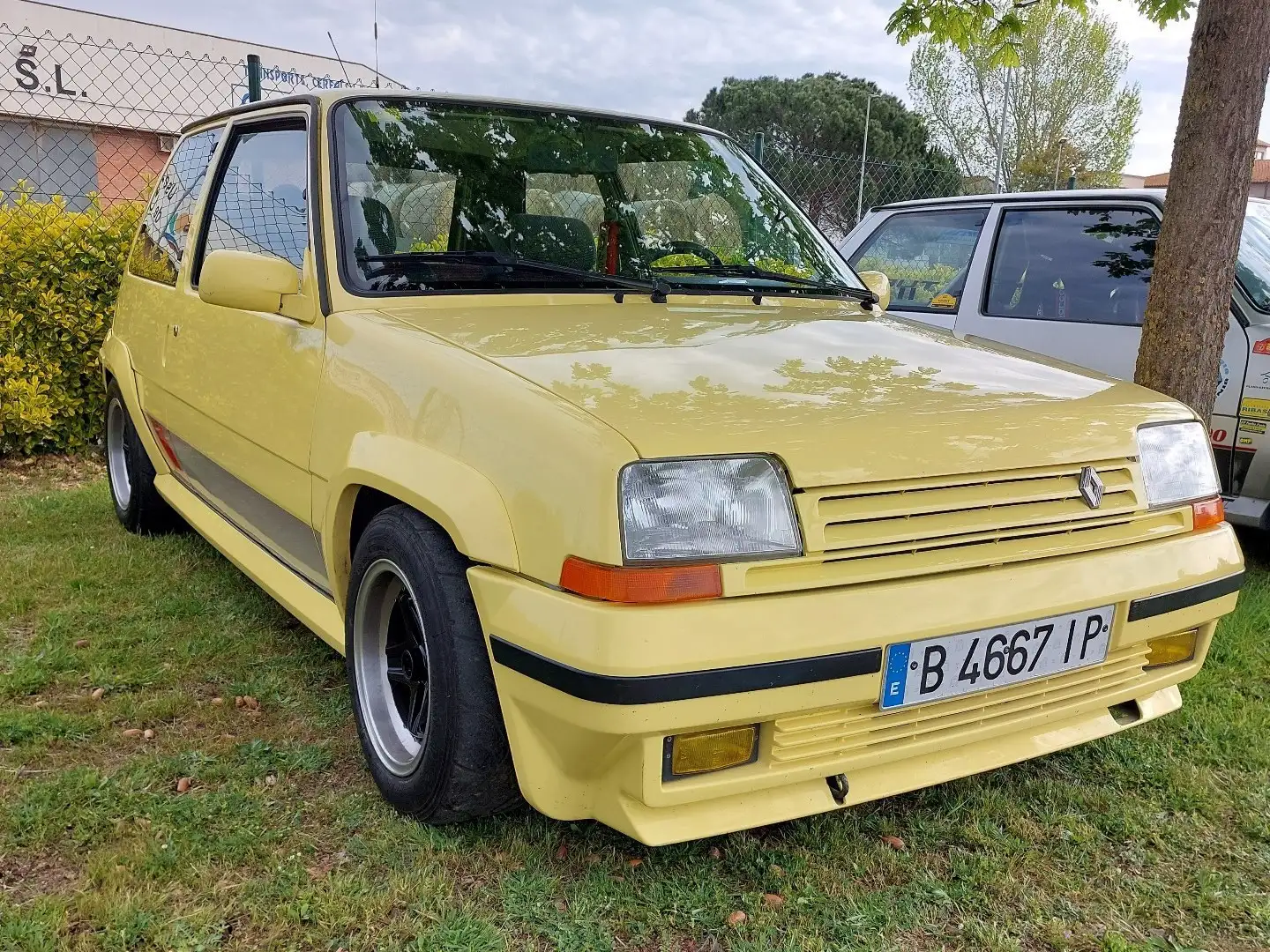 Renault R 5 Supercinco 1.4 T GT 120 Żółty - 1