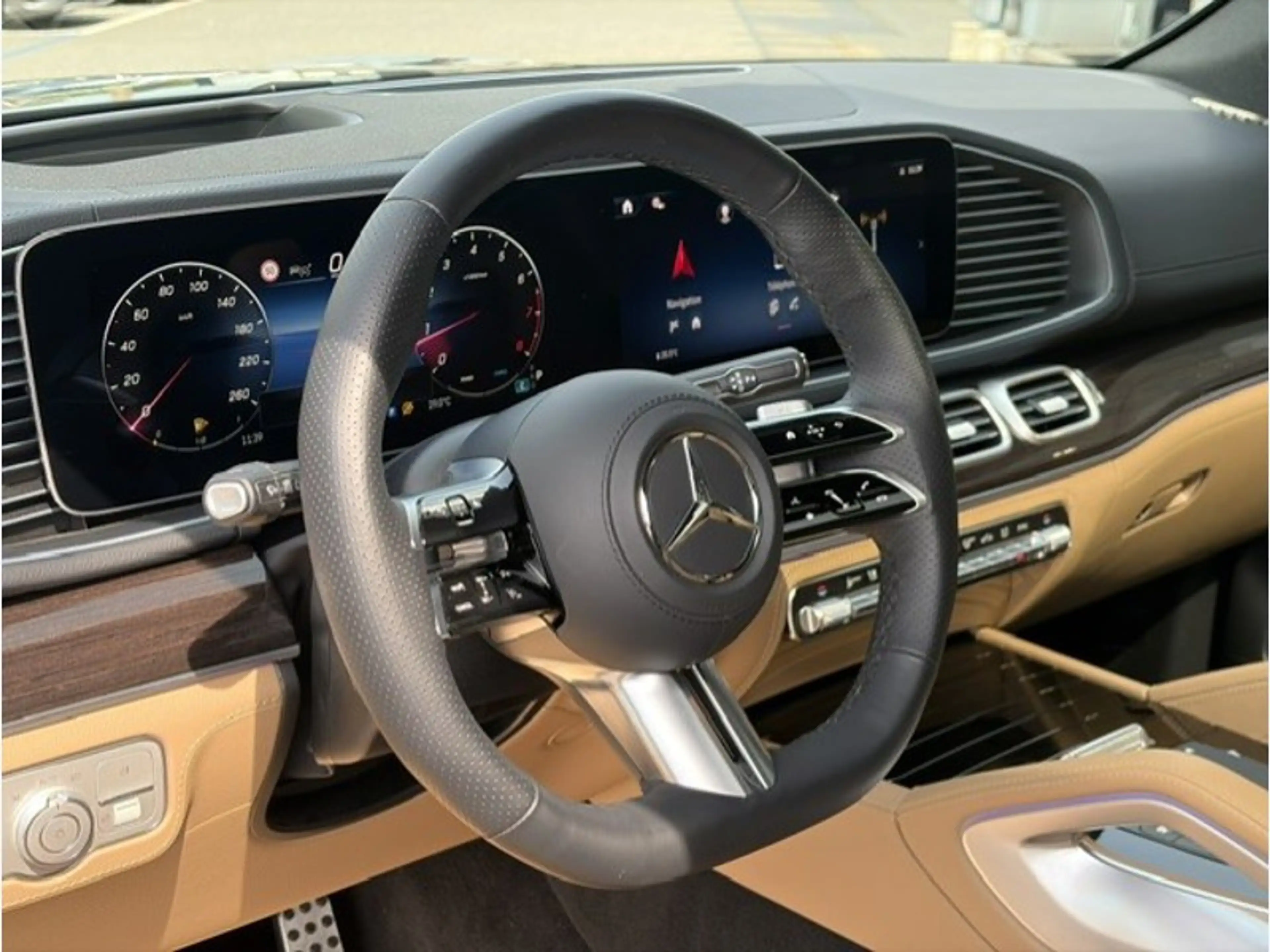 Mercedes-Benz GLS 450 4 MATIC AMG Pack Night 7 places — photo 3