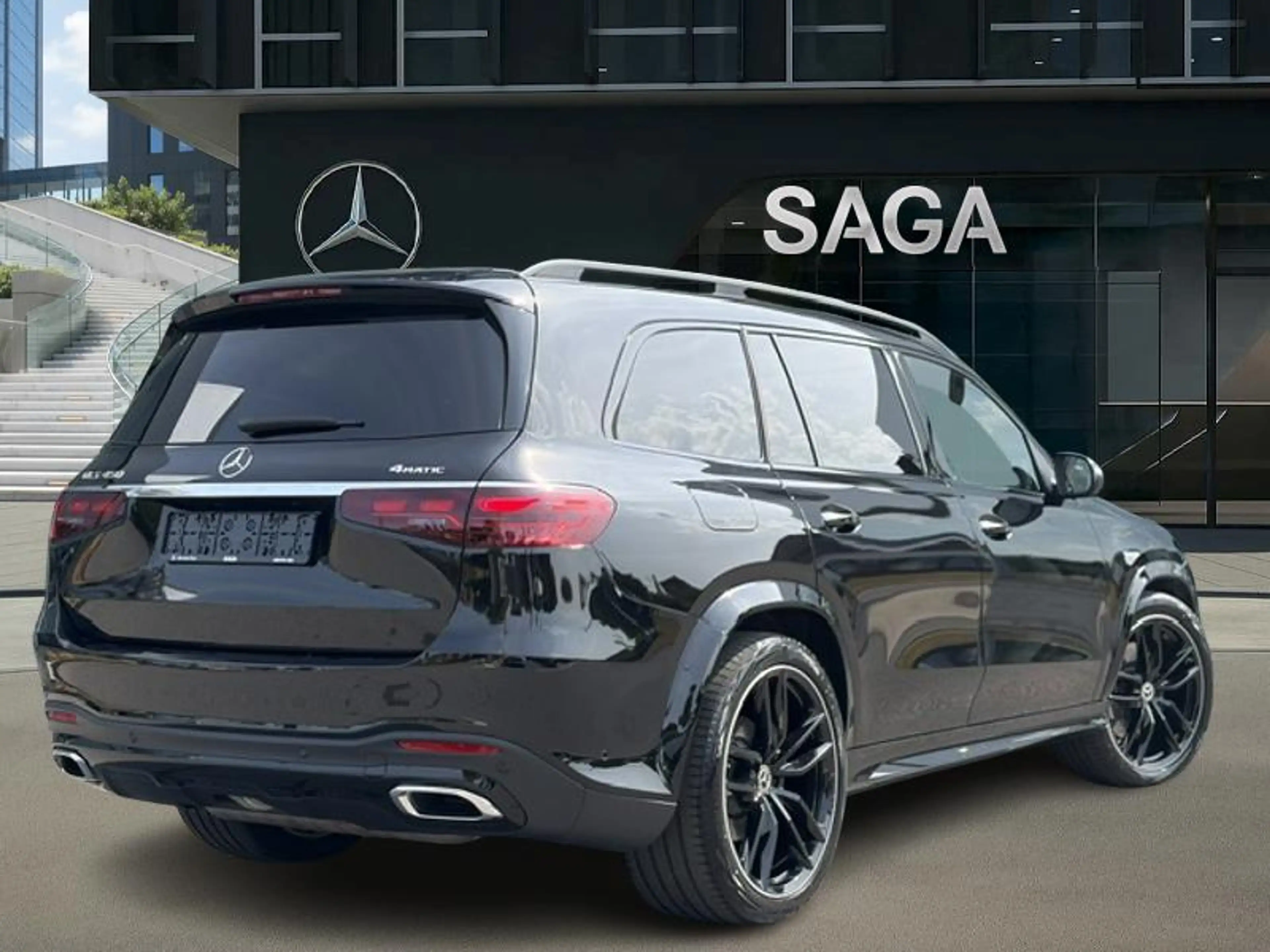 Mercedes-Benz GLS 450 4 MATIC AMG Pack Night 7 places — photo 2