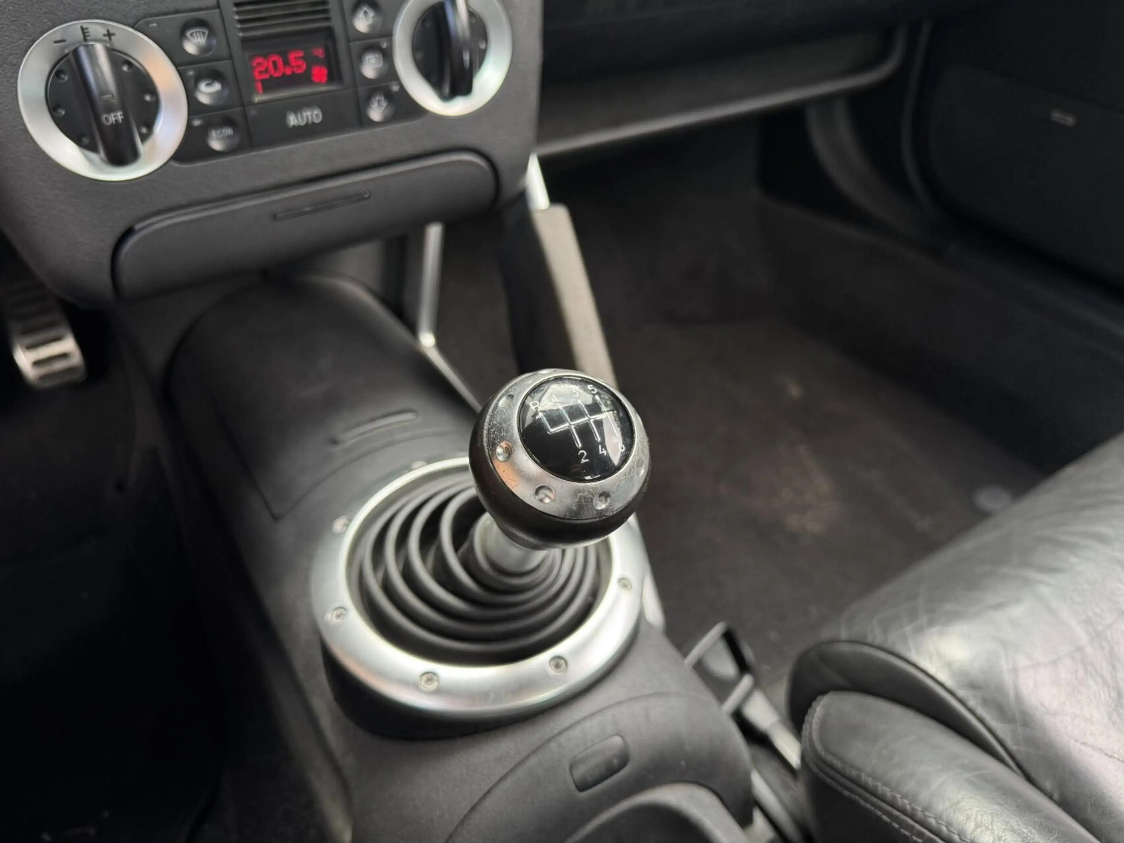 Audi TT Roadster 1.8 5V Turbo quattro | Leder | Climate | — photo 12