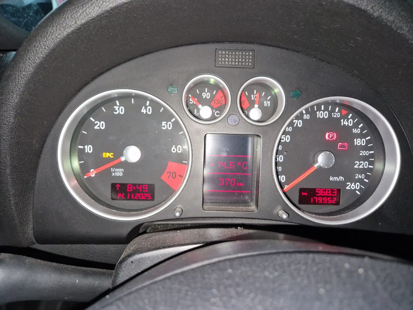 Audi TT TT Coupé 1.8T quattro 225 Plateado - 2