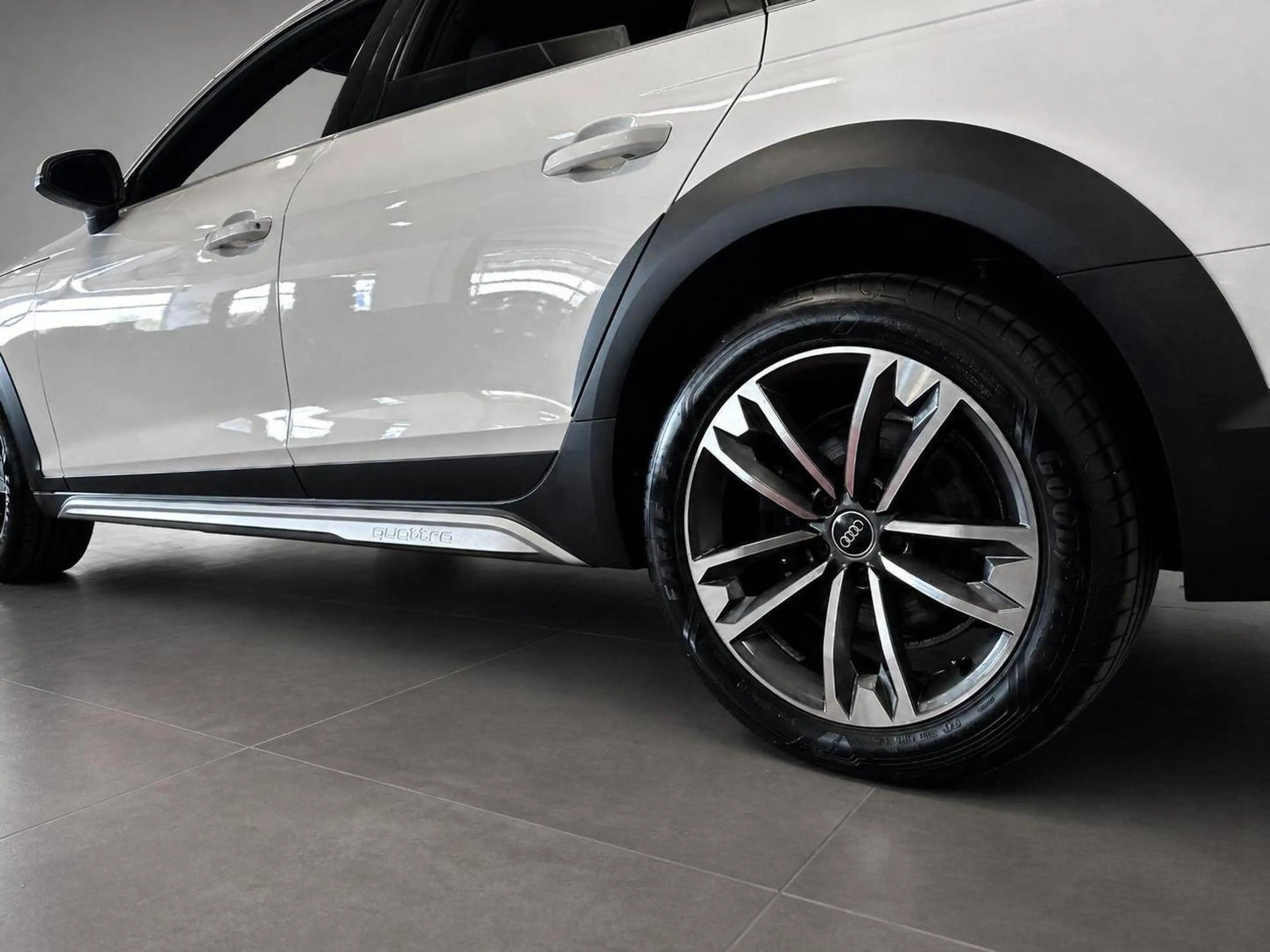 Audi A4 allroad A4 Allroad quattro 40 TDI//Matrix//Kamera//HUD// — photo 5