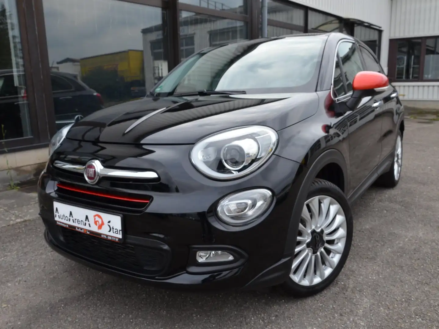 Fiat 500X 1,4 4x2 Lounge,Alu,Klima,Navi,T-Leder,PDC,Tel Schwarz - 1
