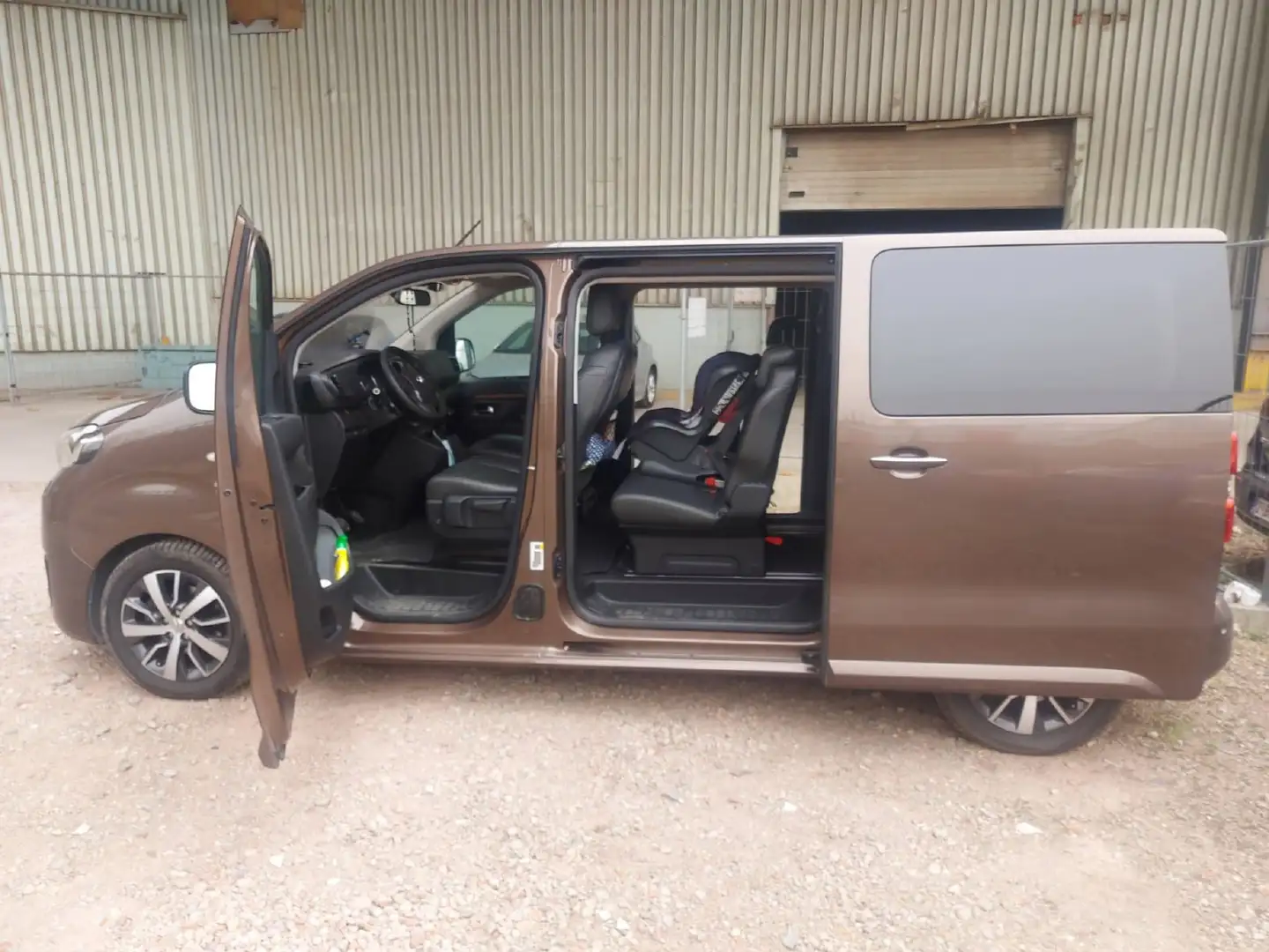 Toyota Proace Proace 1,6-l-D-4D L2 (8-Si.) Verso Family Comfort Brun - 1