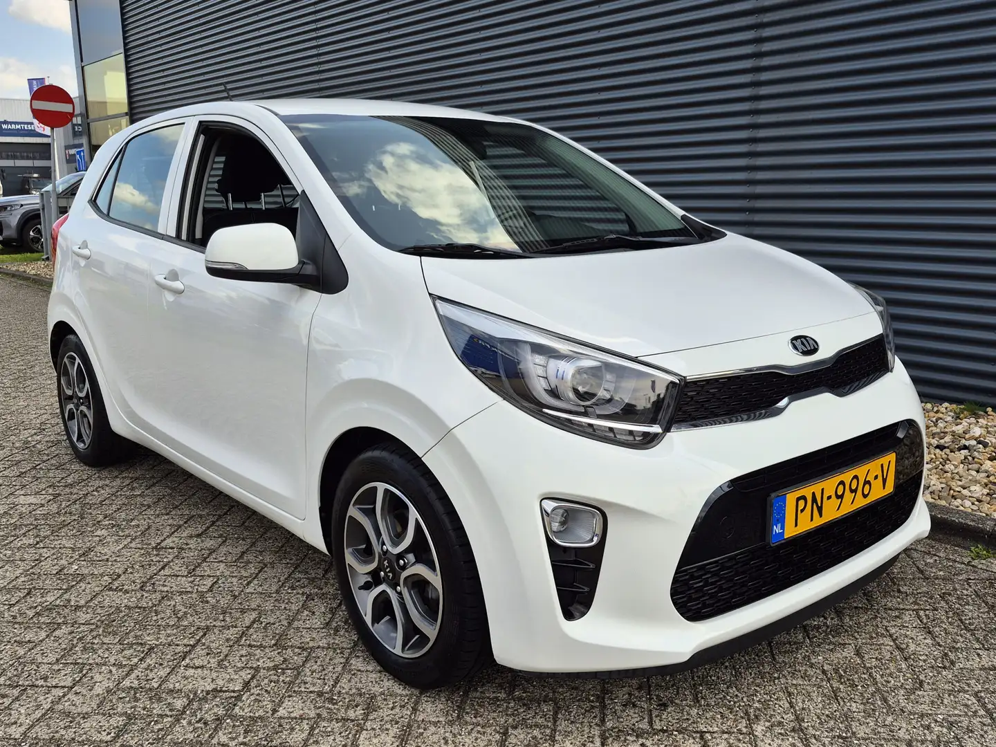 Kia Picanto 1.0 CVVT First Edition | Navigatie | Camera | Clim Wit - 2