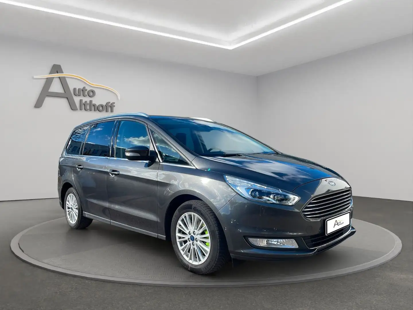 Ford Galaxy 2.0 EcoBlue Titanium KAM SHZ NAV Grijs - 1