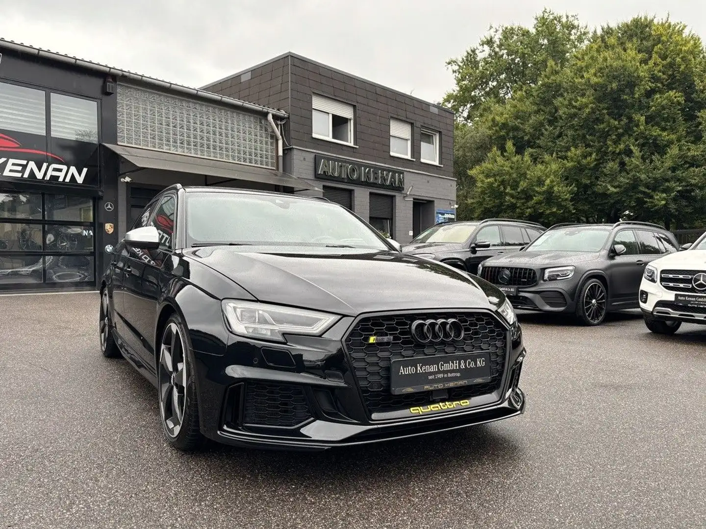 Audi RS3 SB quattro Pano/280km/h/B&O/Matrix/RS-Sitze Schwarz - 1