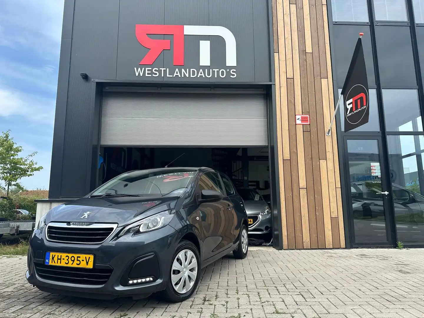 Peugeot 108 1.0 e-VTi Access/ zeer zuinig Grijs - 2