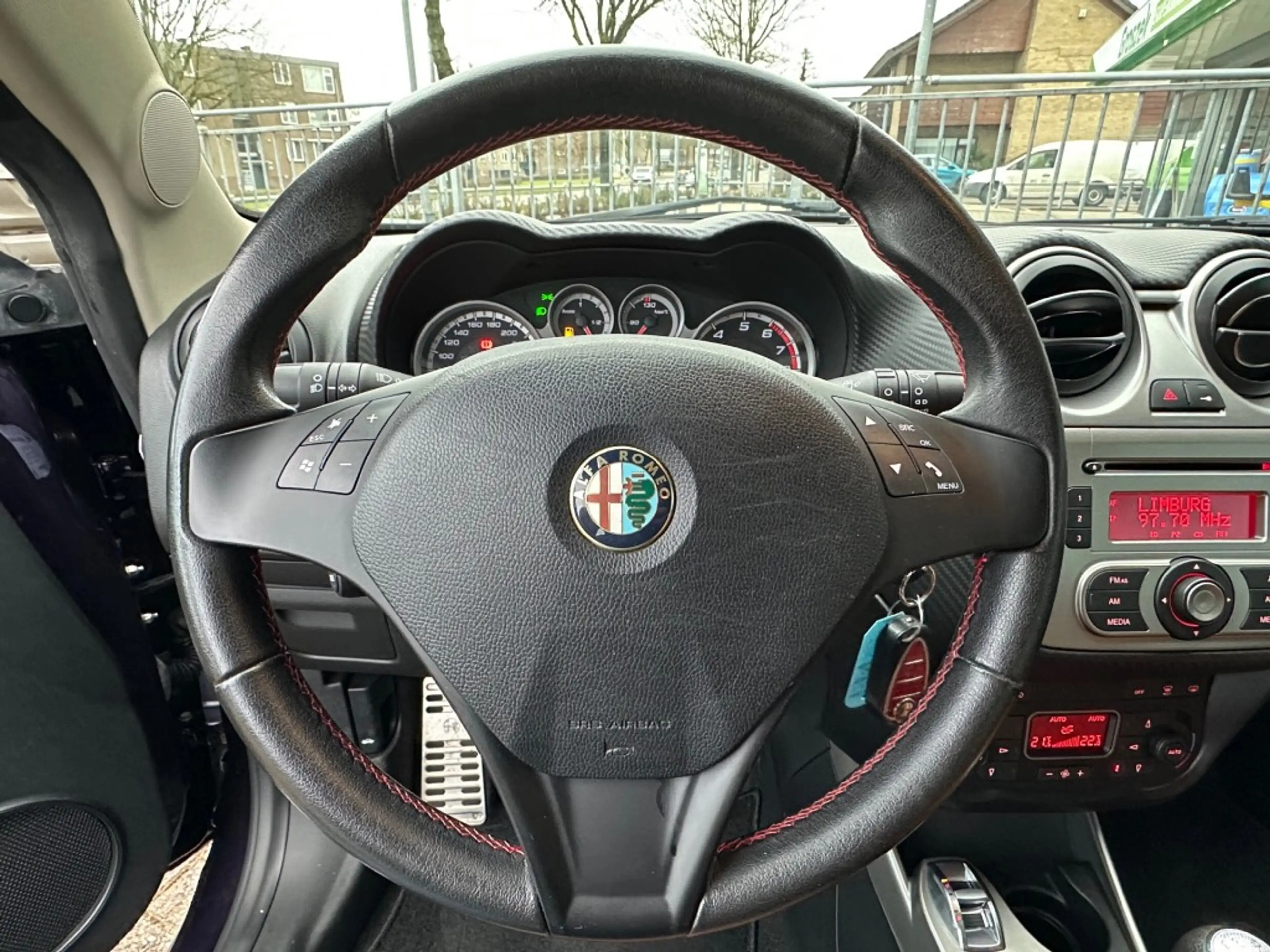 Alfa Romeo MiTo 0.9 TWINAIR DISTINCT Leer Airco Telefoon Cruise — photo 13