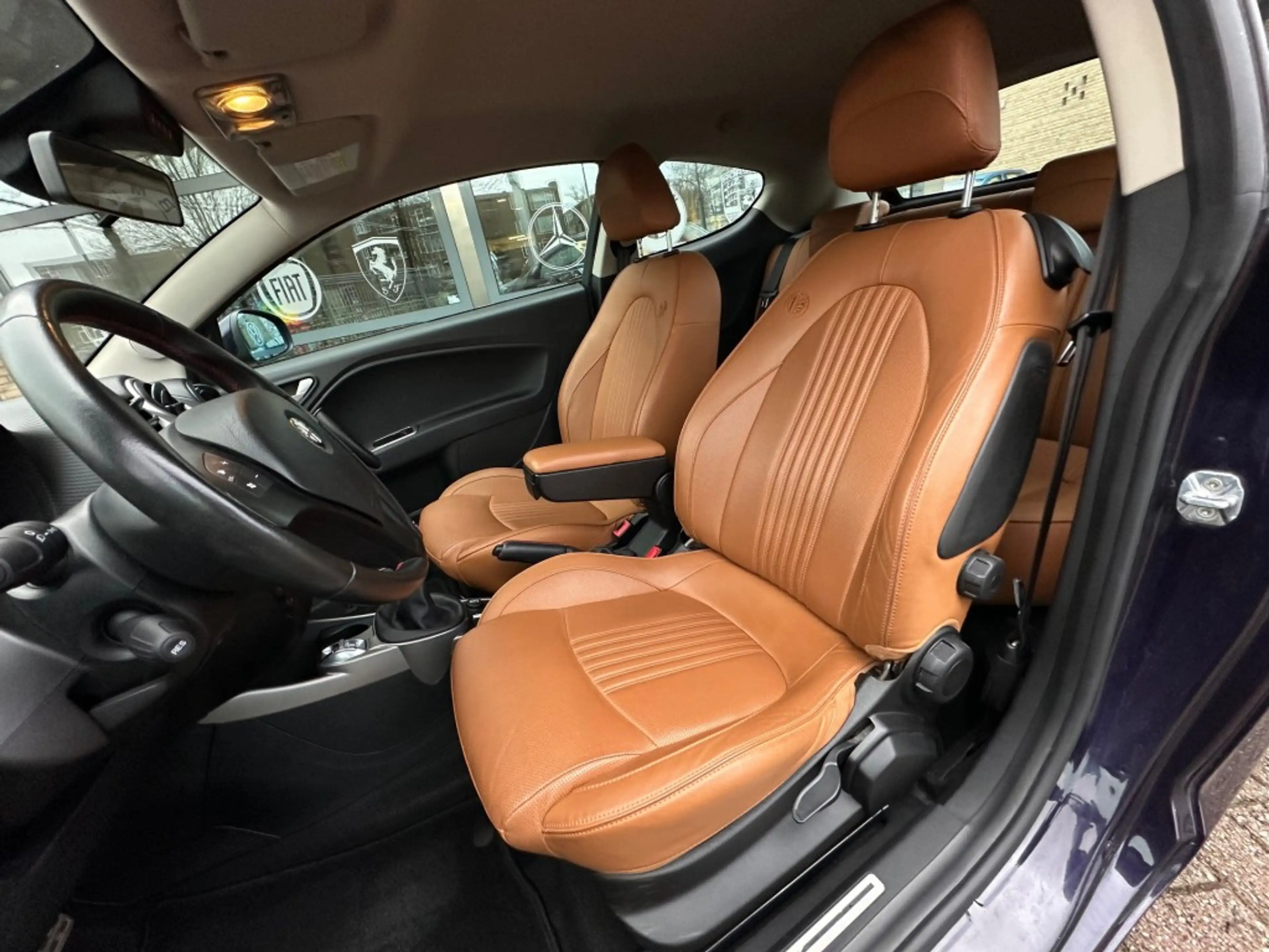 Alfa Romeo MiTo 0.9 TWINAIR DISTINCT Leer Airco Telefoon Cruise — photo 10