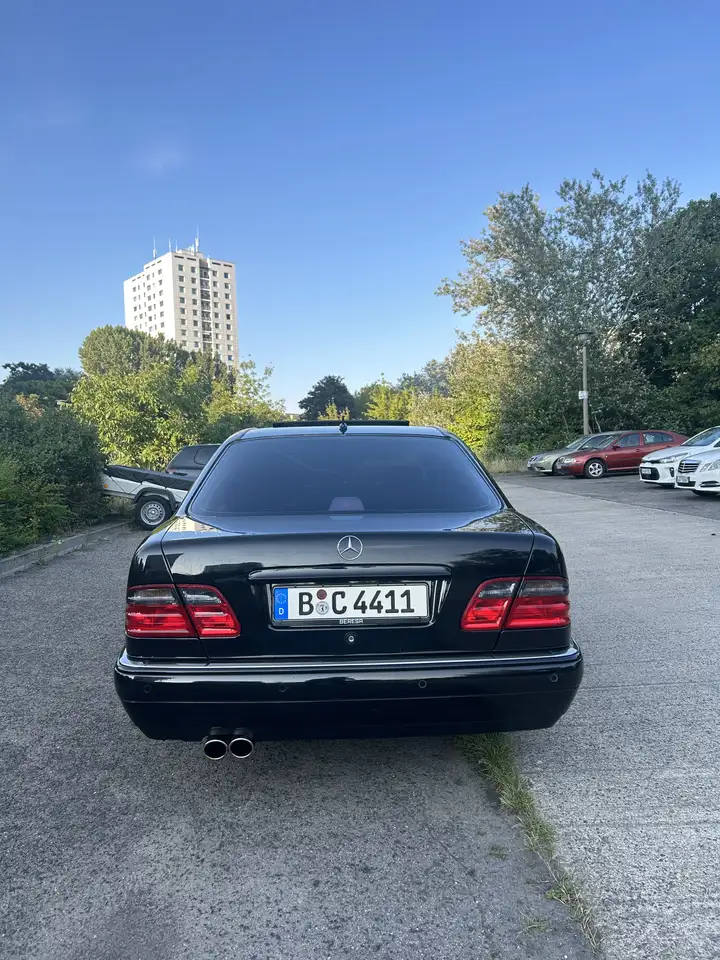 Mercedes-Benz E 240 Avantgarde, foto 4