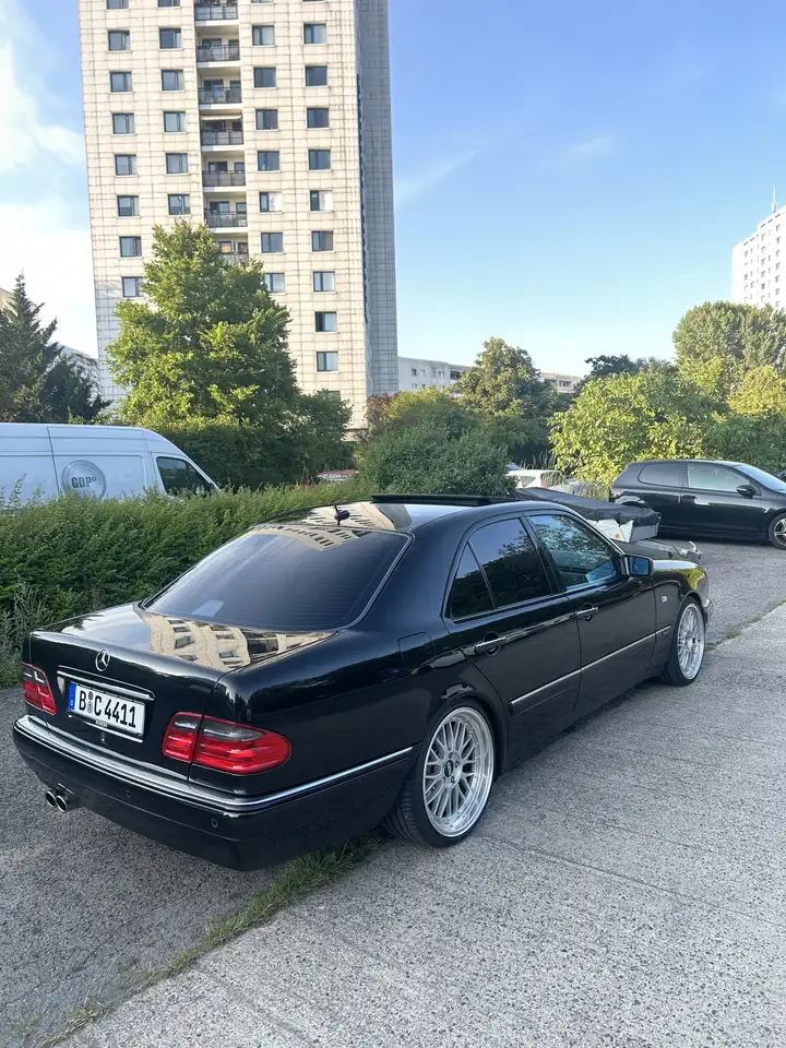 Mercedes-Benz E 240 Avantgarde, foto 5