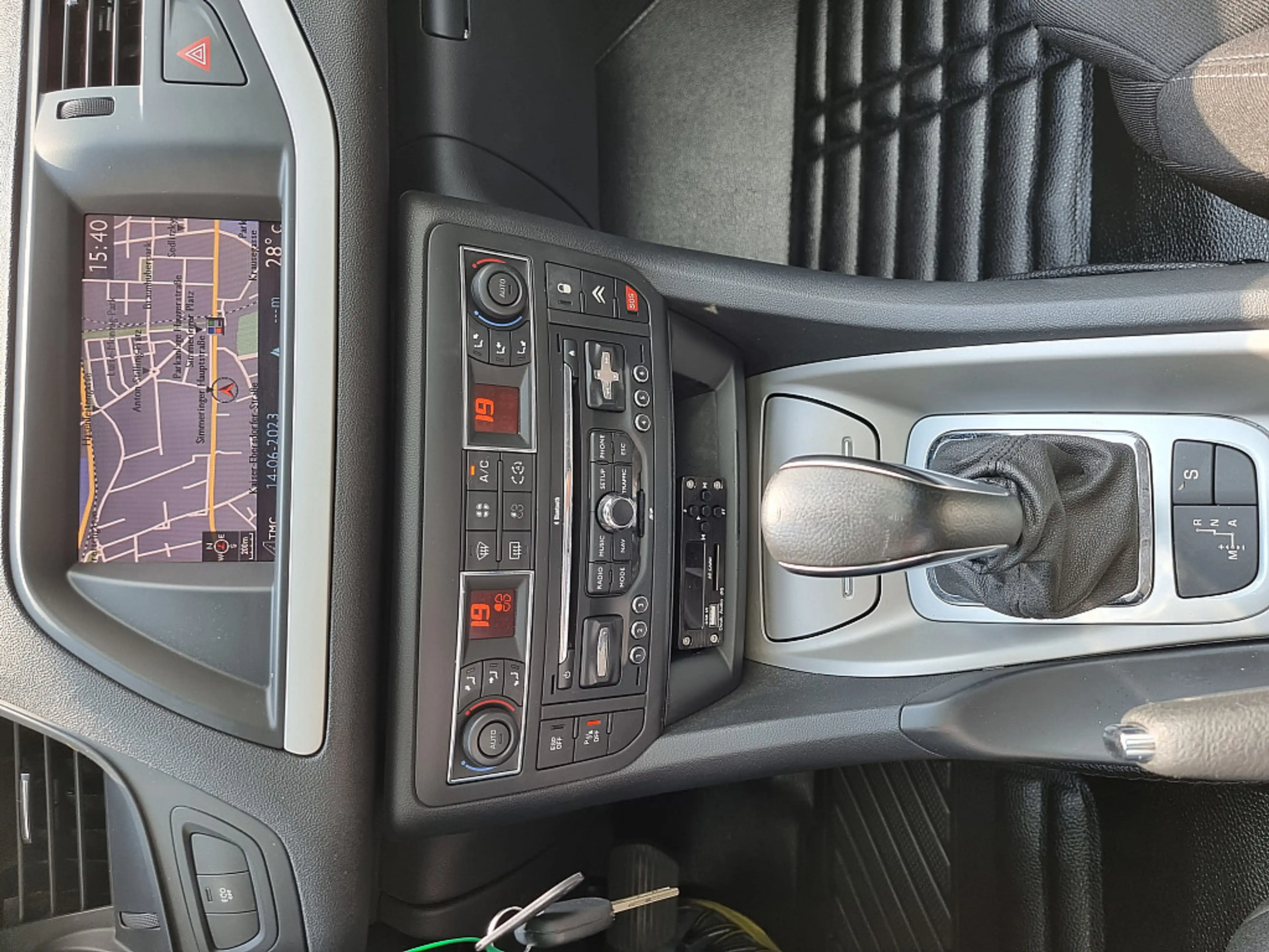 Citroen C5 Tourer e-HDi 115 EGS6 Seduction Airdream — photo 4