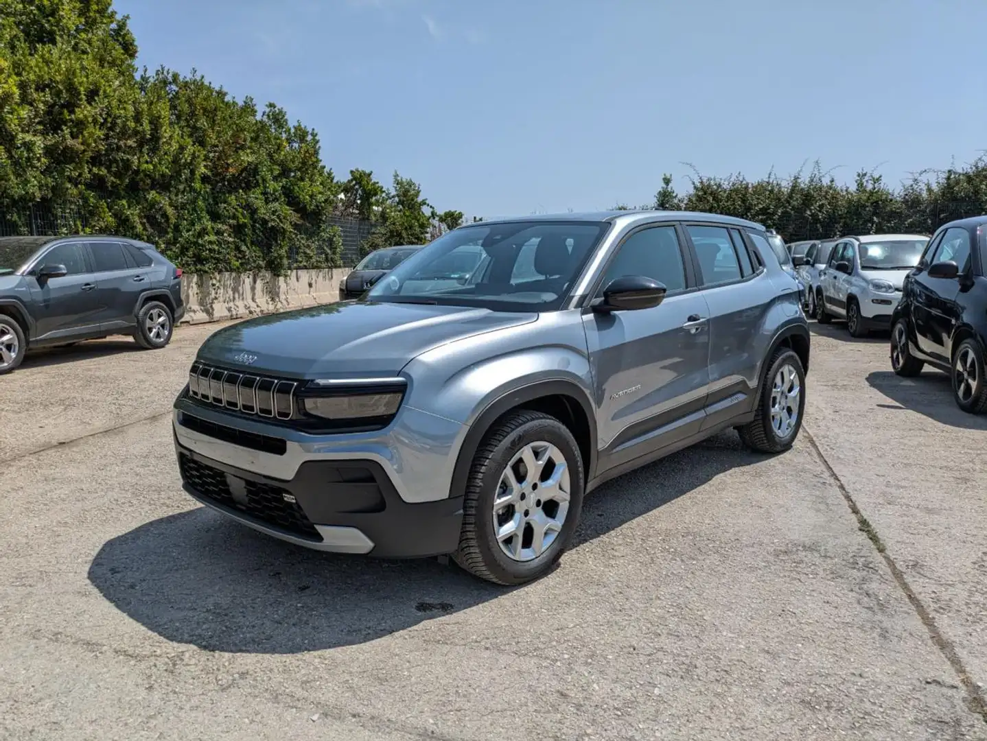 Jeep Avenger GPL 1.2cc 102cv  NAVI TELECAM ADAPTIVE CRUISE Grigio - 2