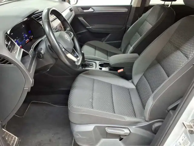 Volkswagen Touran view 7