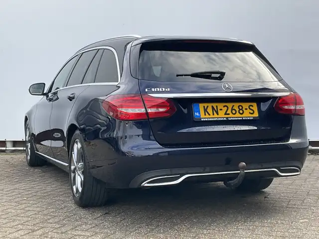 Mercedes-Benz C view 24
