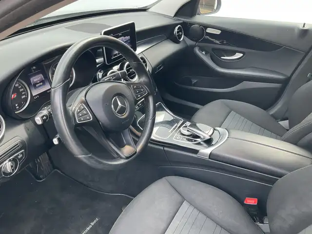 Mercedes-Benz C view 16