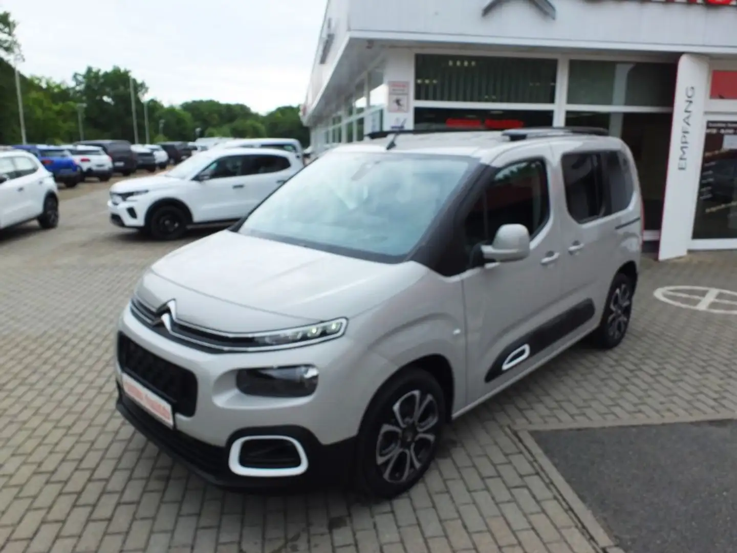 Citroen Berlingo M BlueHDi 130 SHINE Beige - 2