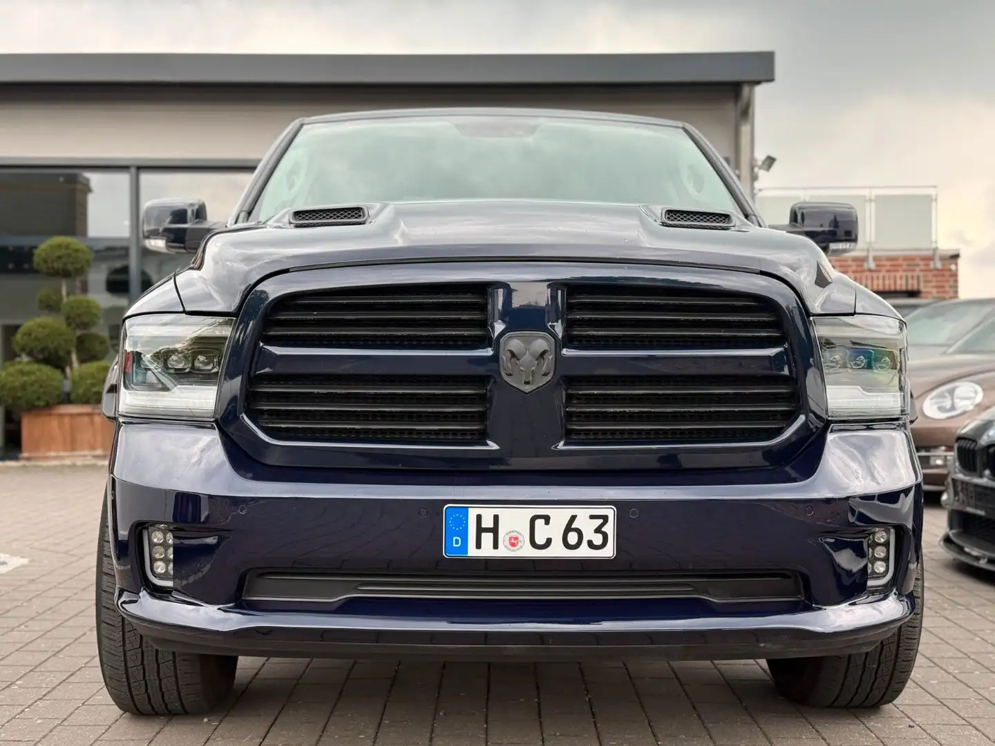 Dodge RAM 1500 4x4/Sport/Luft/Crew/LPG/MwSt/Hardtop Blau - 2
