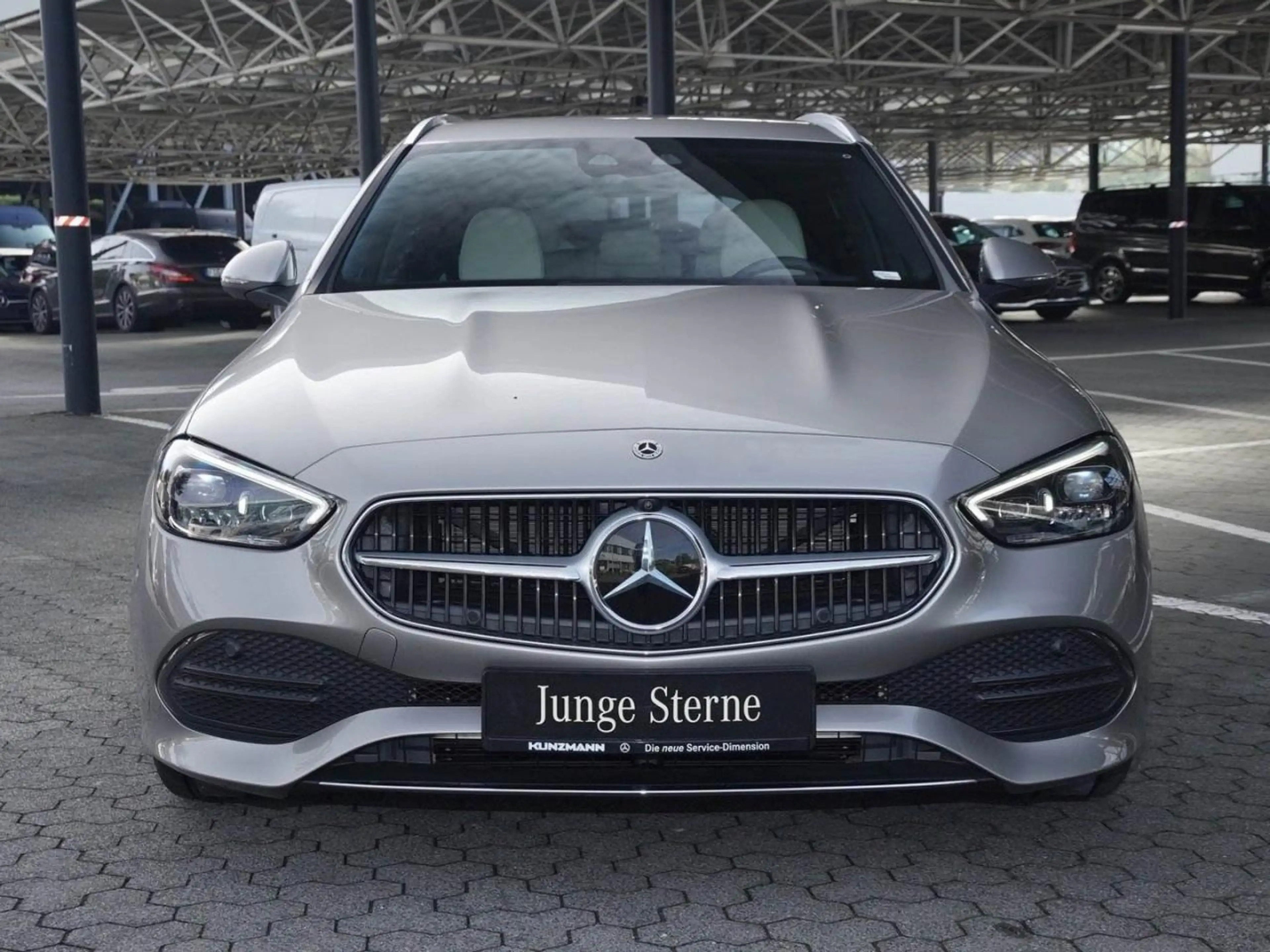 Mercedes-Benz C 220 d T Avantgarde Distronic MBUXNavi 360° AHK — photo 2