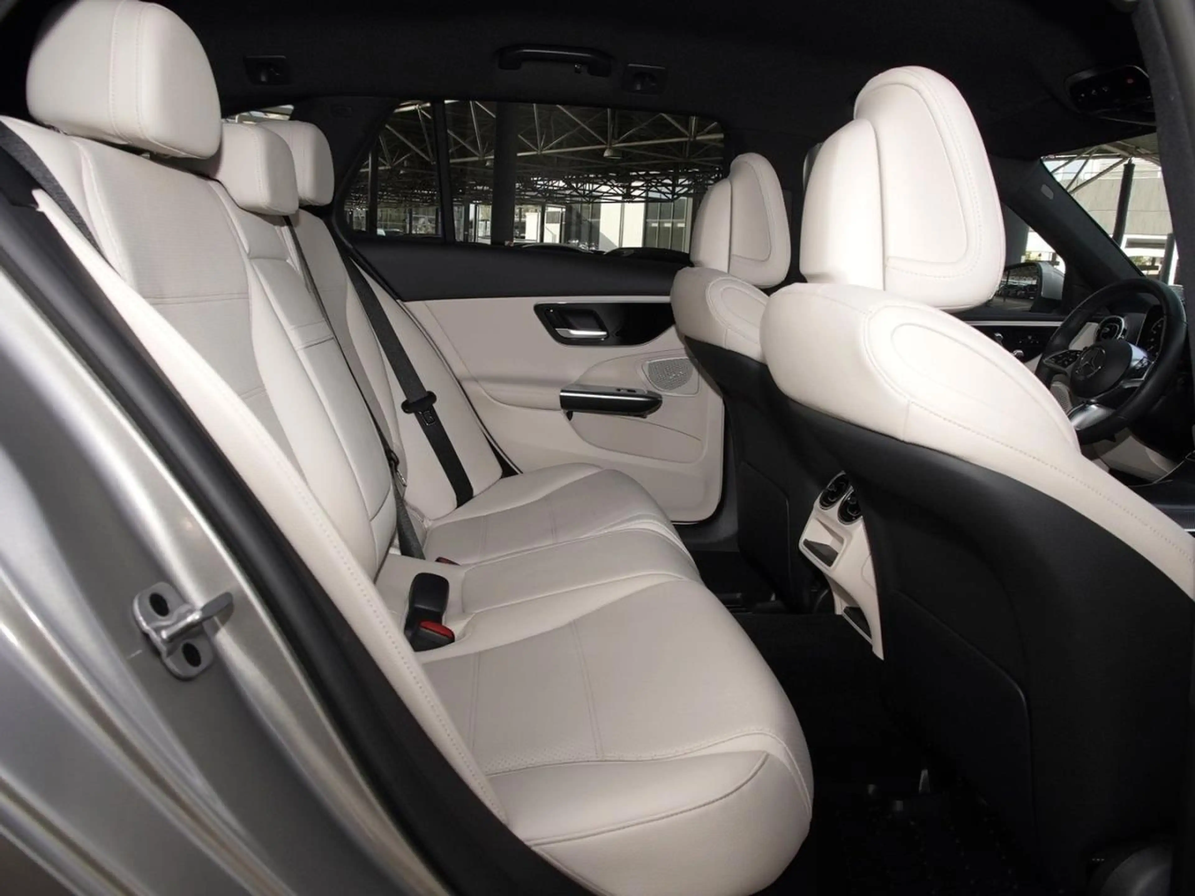 Mercedes-Benz C 220 d T Avantgarde Distronic MBUXNavi 360° AHK — photo 11