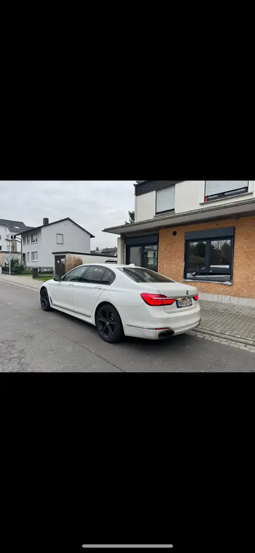 BMW 730 730d xDrive Weiß - 1