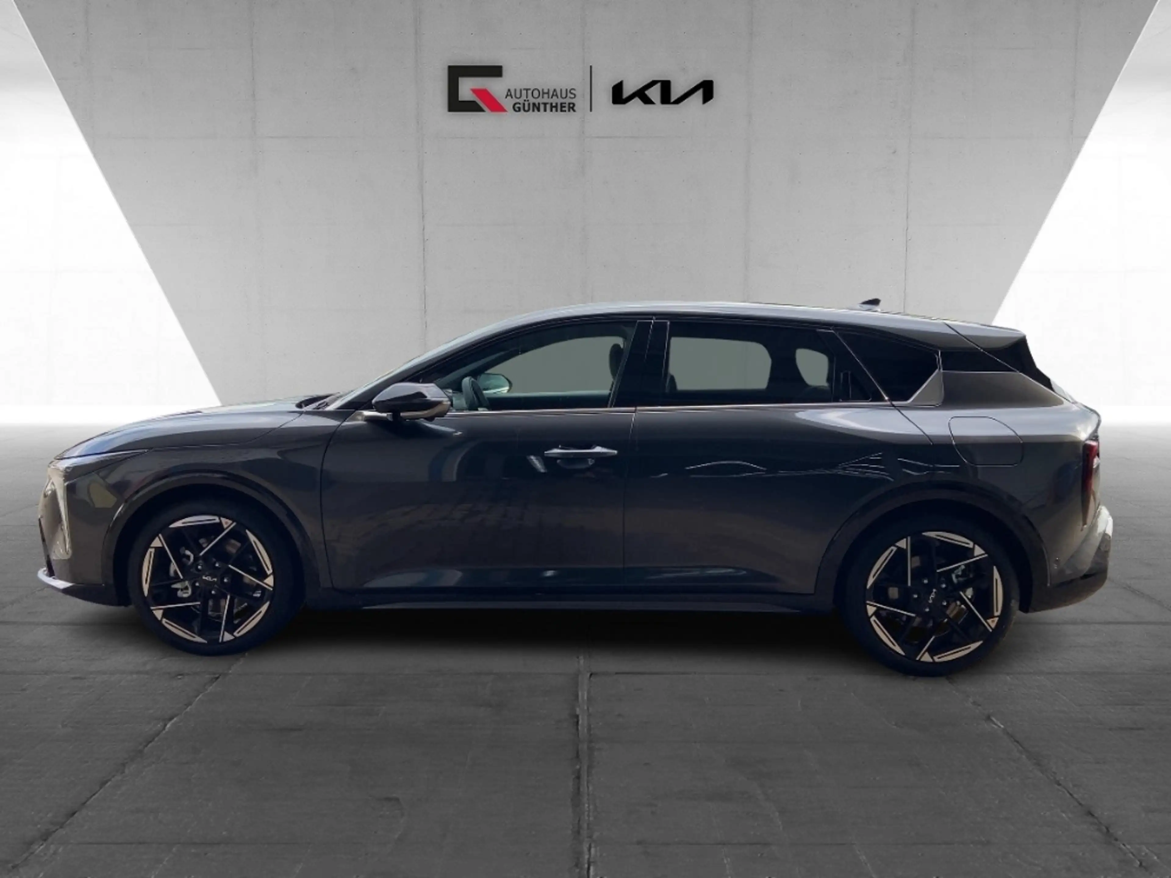 Kia K4 GT-Line 1.6 T-GDI 110 kW DriveWise Harman/Kardon D — photo 2