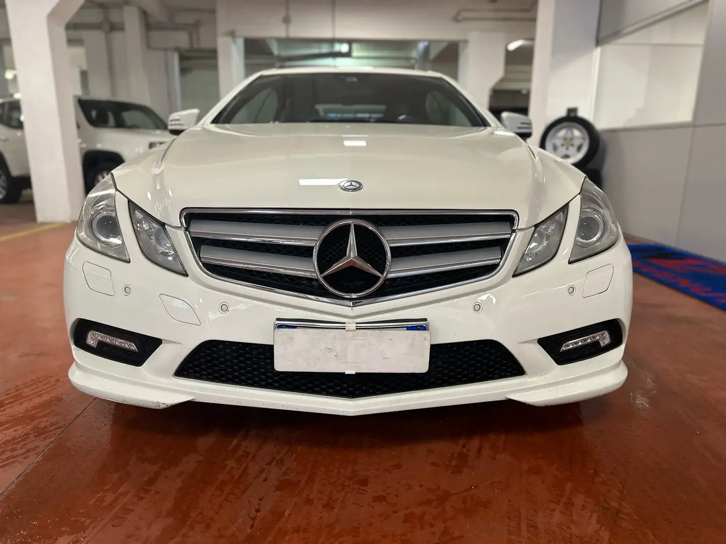 Mercedes-Benz E 220 Classe E - C207 Coupe Coupe cdi be Avantgarde Bianco - 2