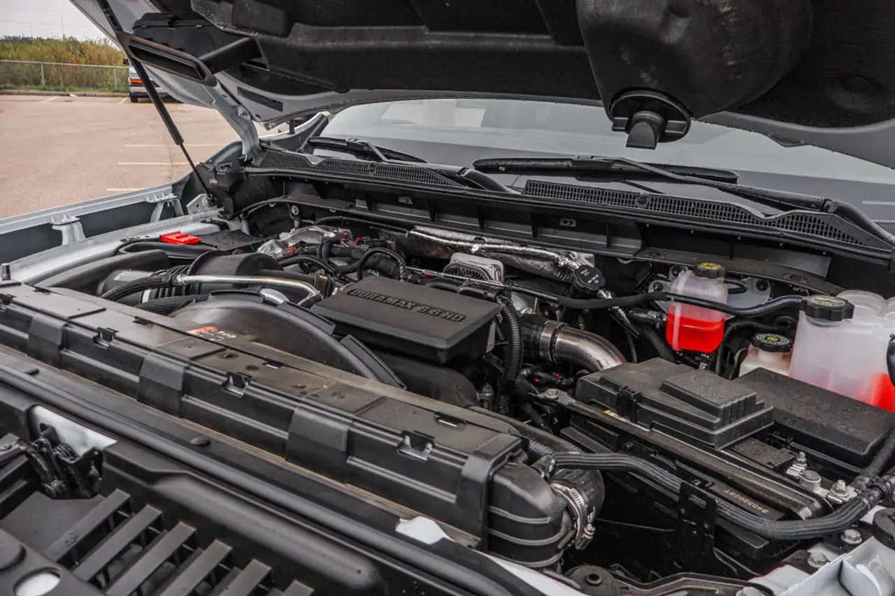 GMC Sierra 3500HD снимка GMC Sierra 3500HD
