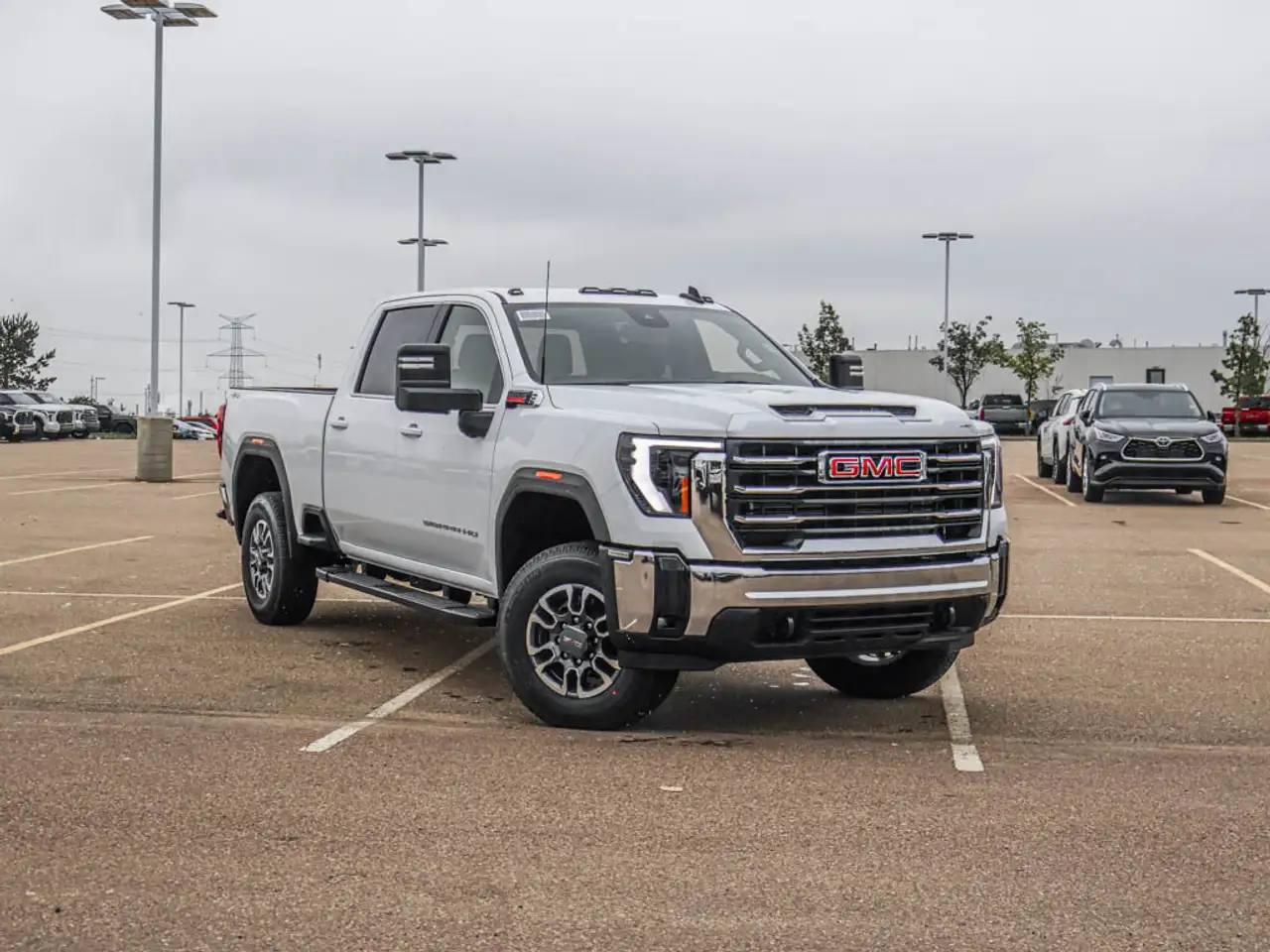 GMC Sierra 3500HD снимка GMC Sierra 3500HD