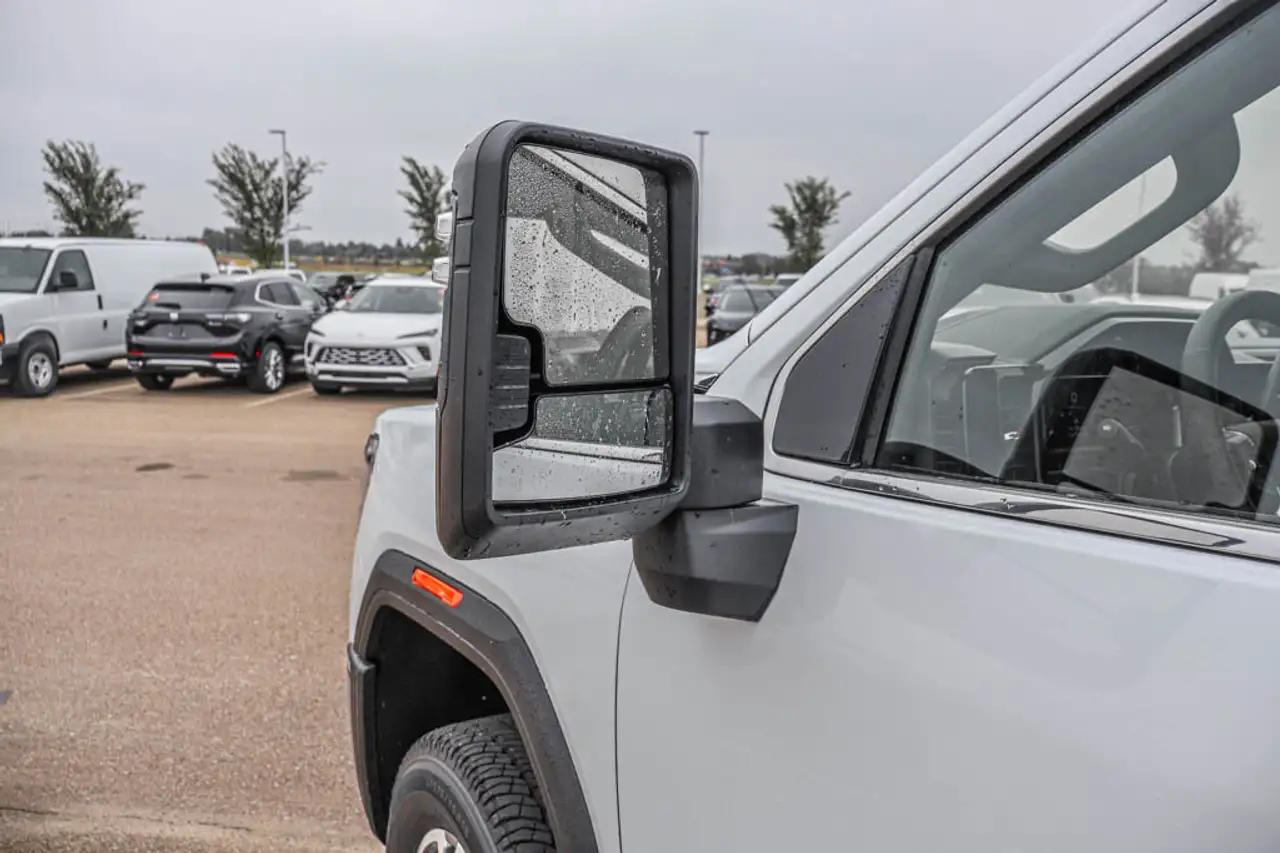 GMC Sierra 3500HD снимка GMC Sierra 3500HD