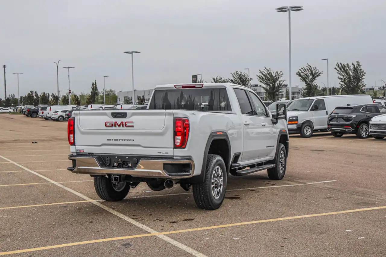 GMC Sierra 3500HD снимка GMC Sierra 3500HD