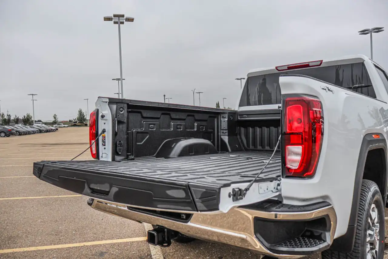 GMC Sierra 3500HD снимка GMC Sierra 3500HD