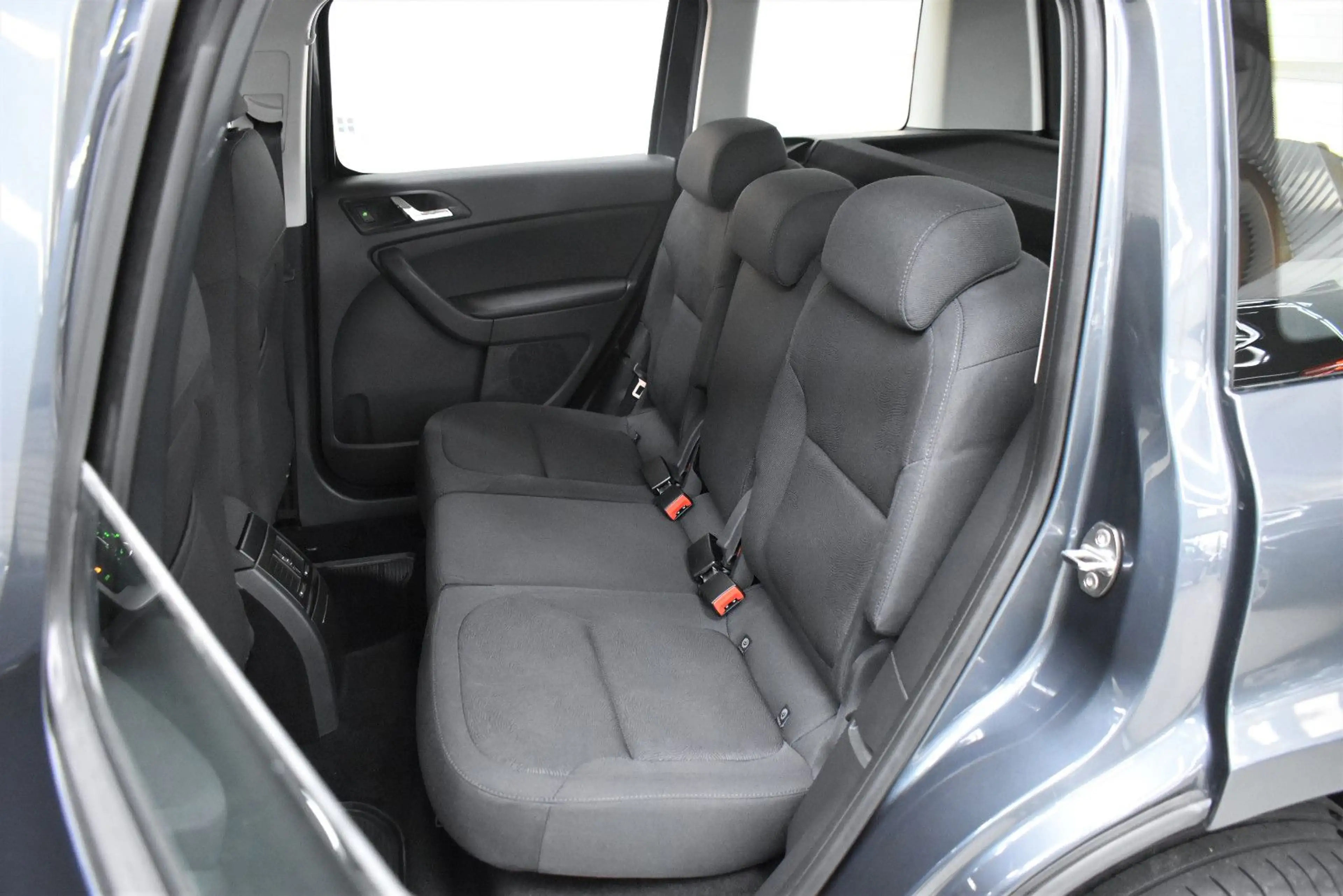 Skoda Yeti Ambition 4x4 Automatik+Sitzheizung+PDC+Temp — photo 13