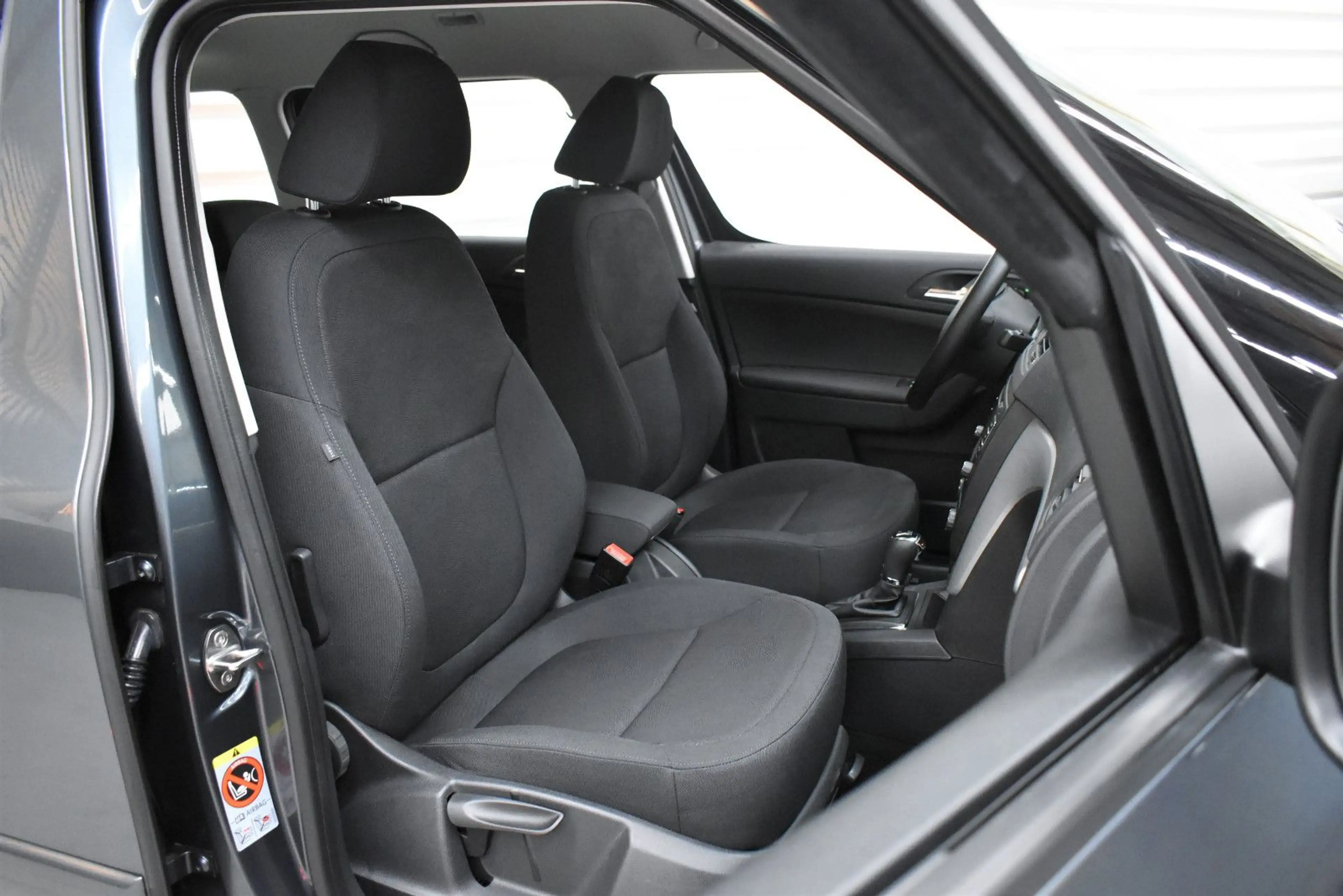 Skoda Yeti Ambition 4x4 Automatik+Sitzheizung+PDC+Temp — photo 10