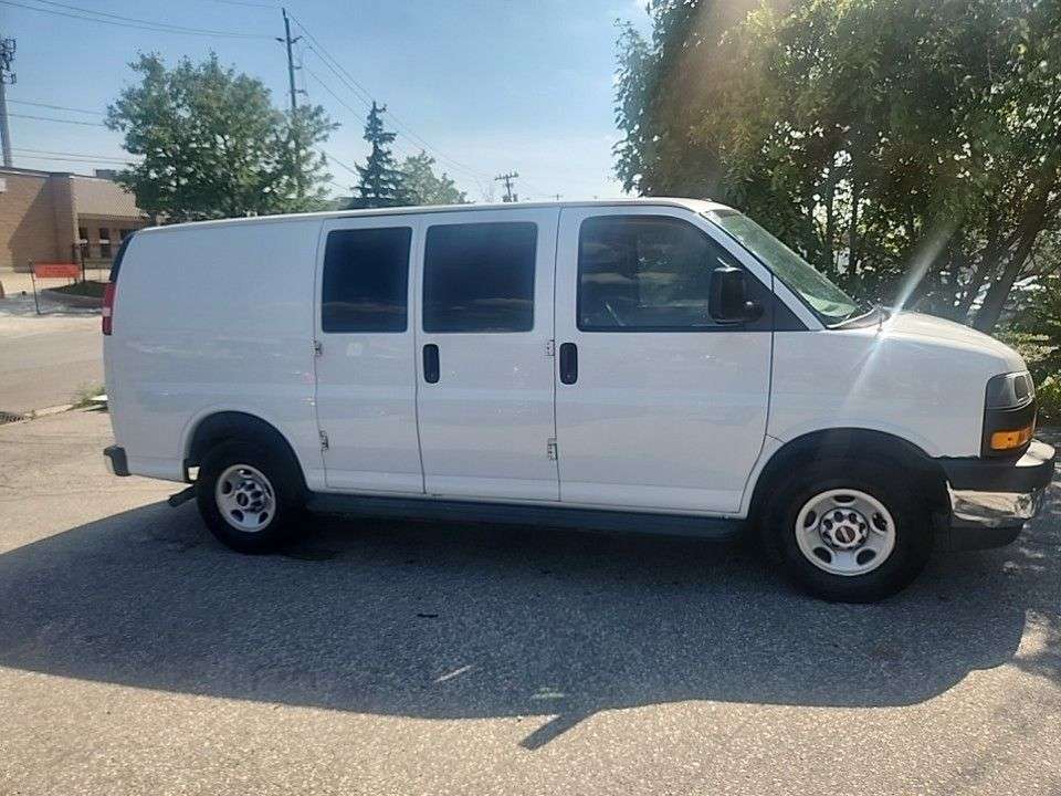 2020 GMC Savana 2500