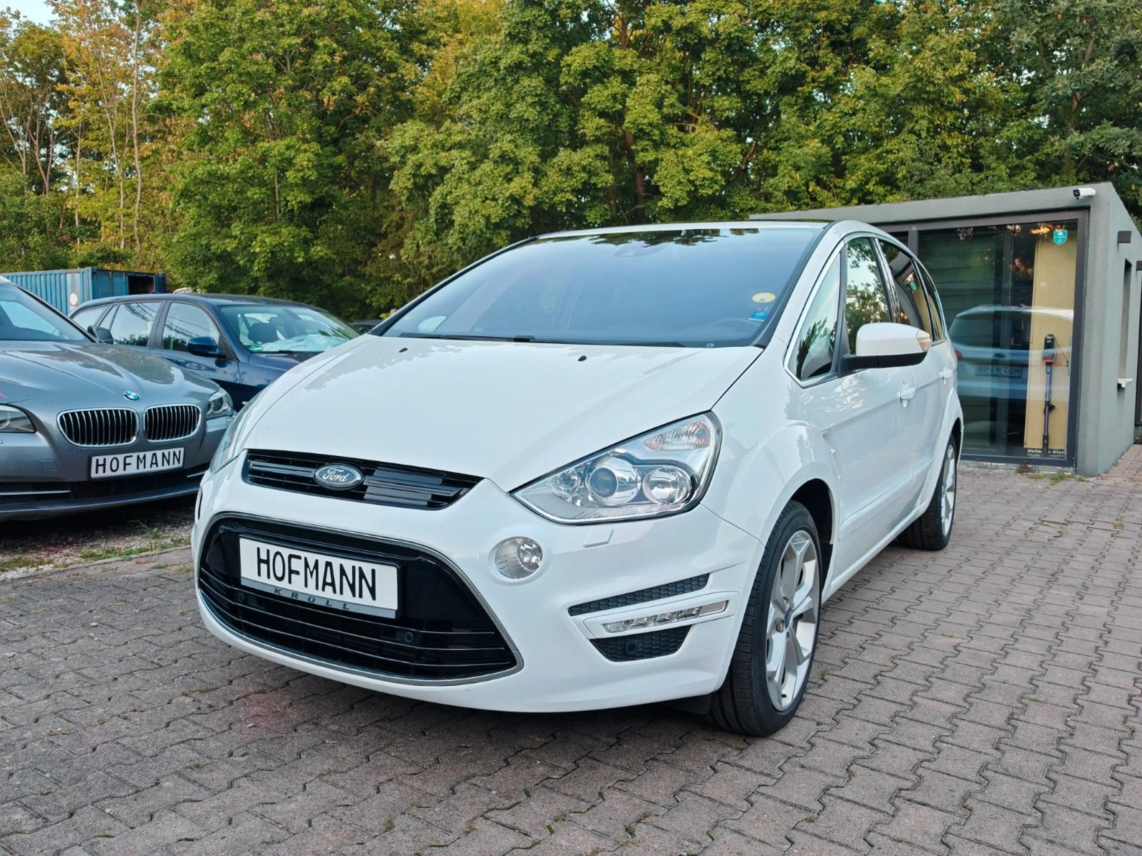 Ford S-Max Titanium 2.2d 147 KW 200 PS Automatik VOLL