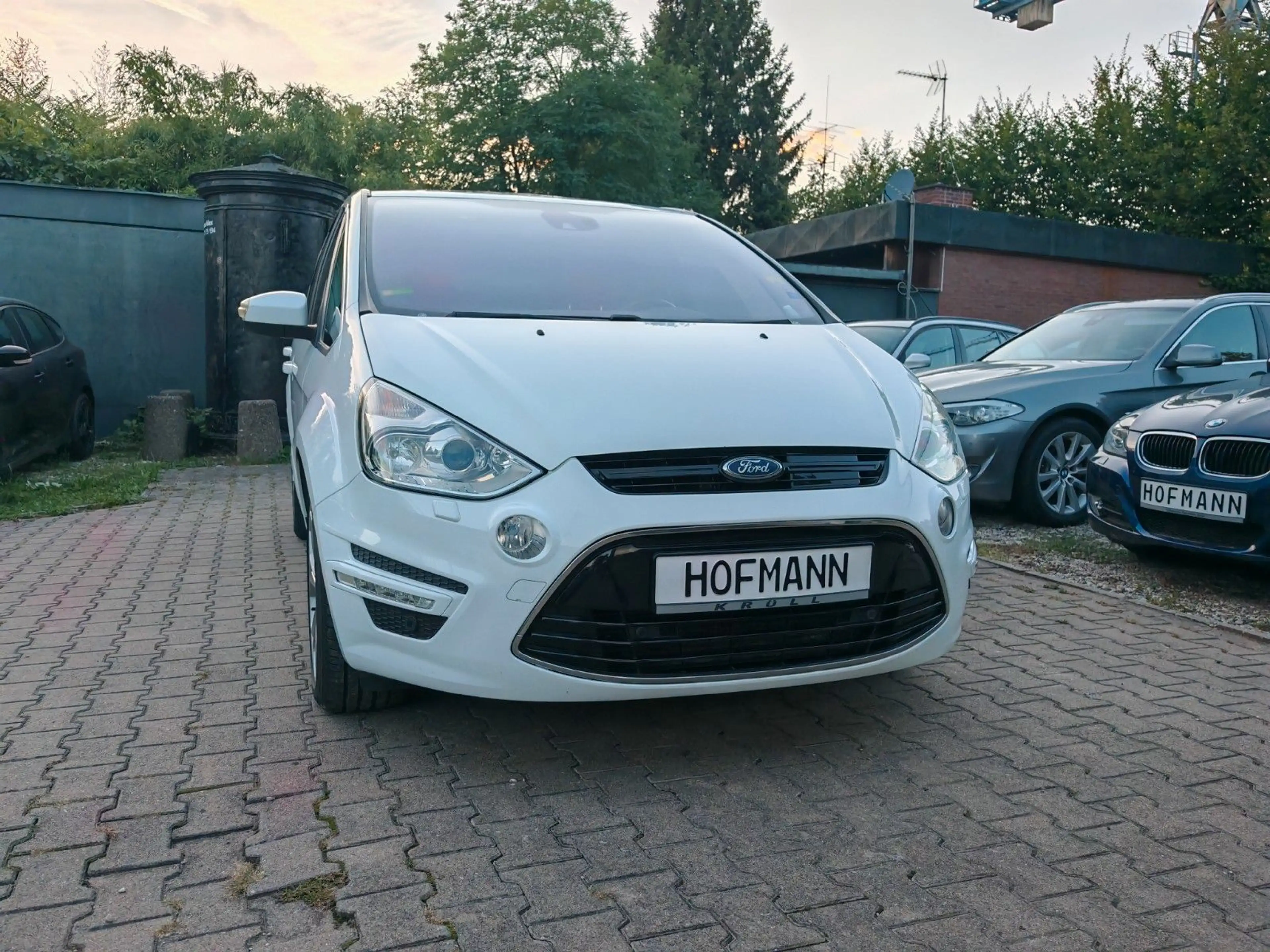 Ford S-Max Titanium 2.2d 147 KW 200 PS Automatik VOLL — photo 6