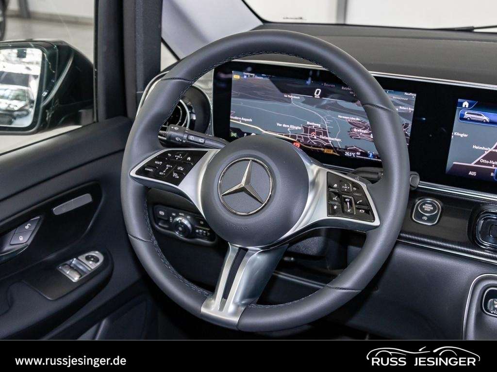 Mercedes-Benz V 220