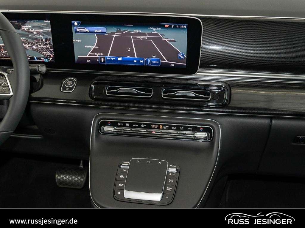 Mercedes-Benz V 220