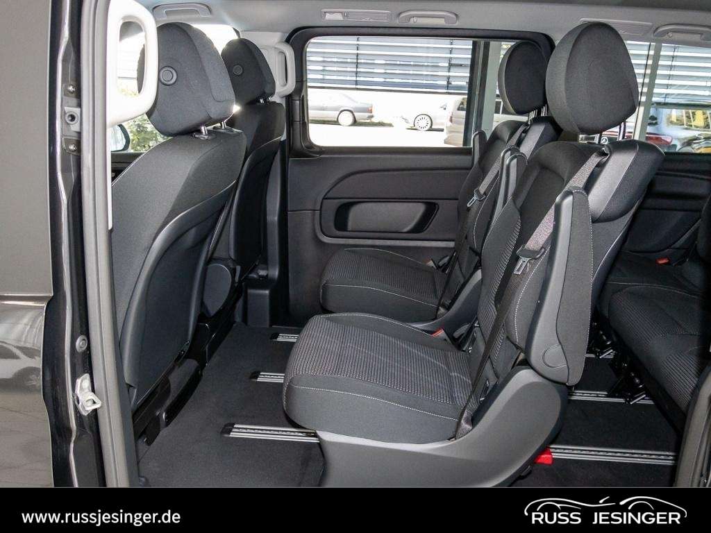 Mercedes-Benz V 220